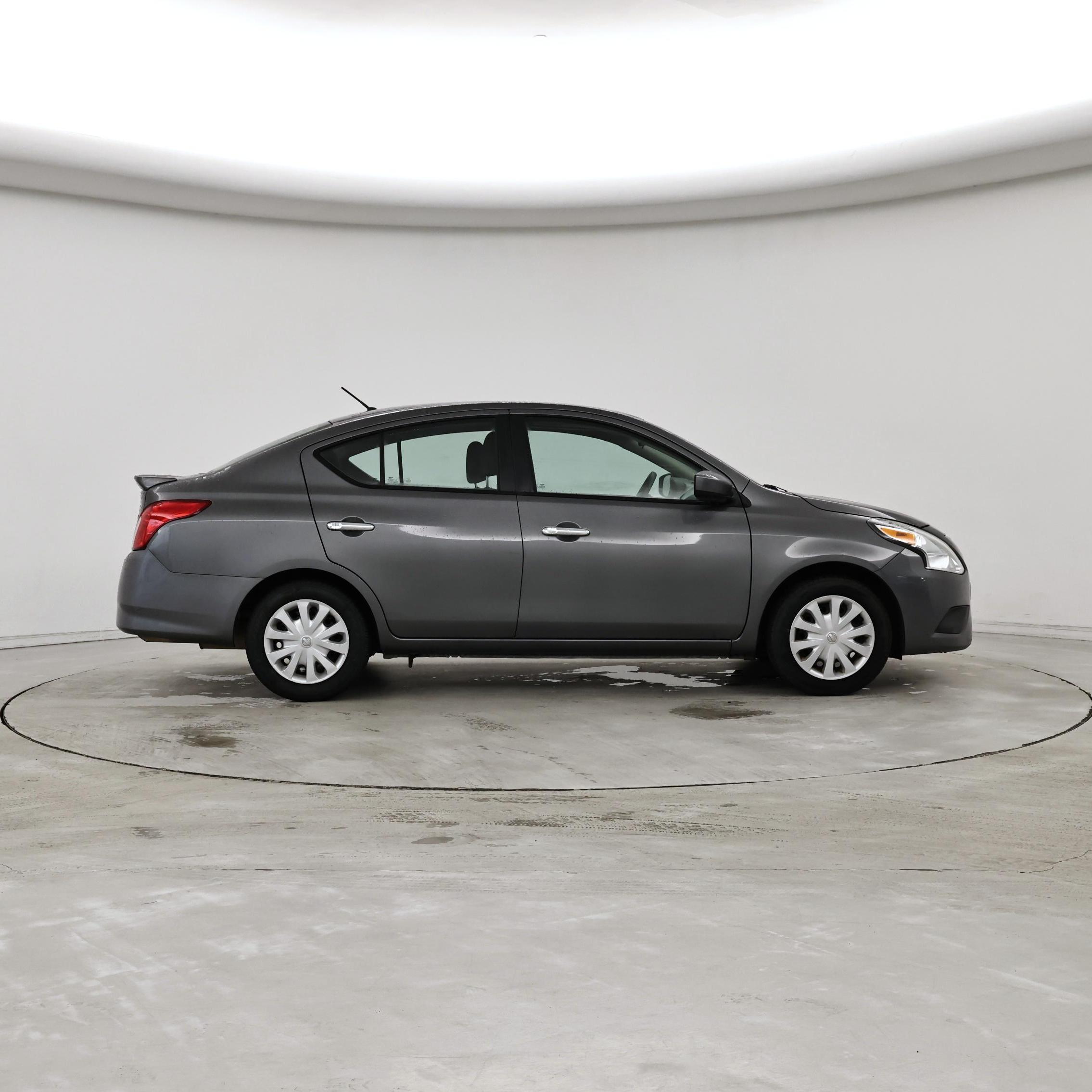 Thumbnail: 2018 Nissan Versa - 7