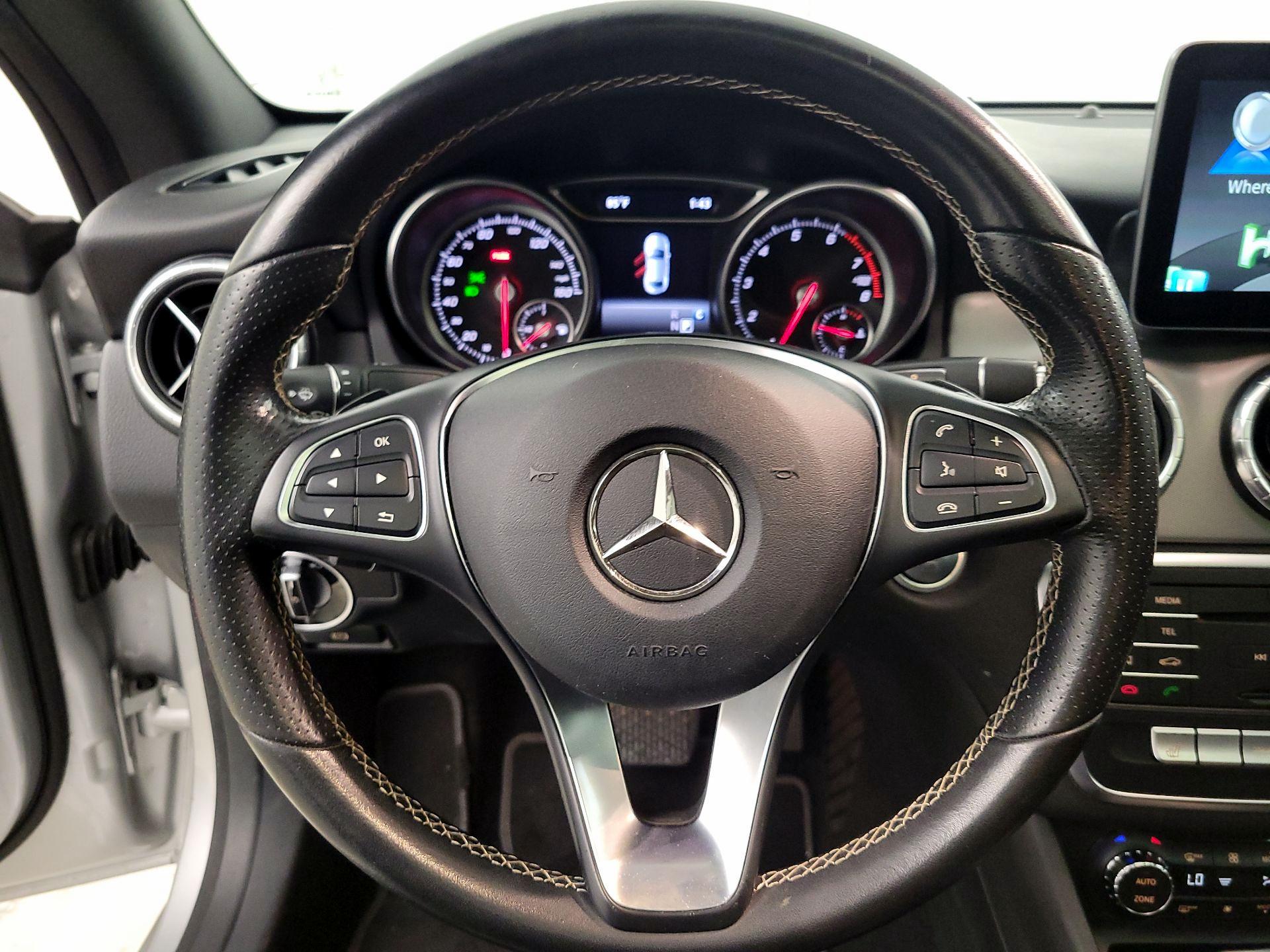 Thumbnail: 2017 Mercedes-Benz CLA - 10