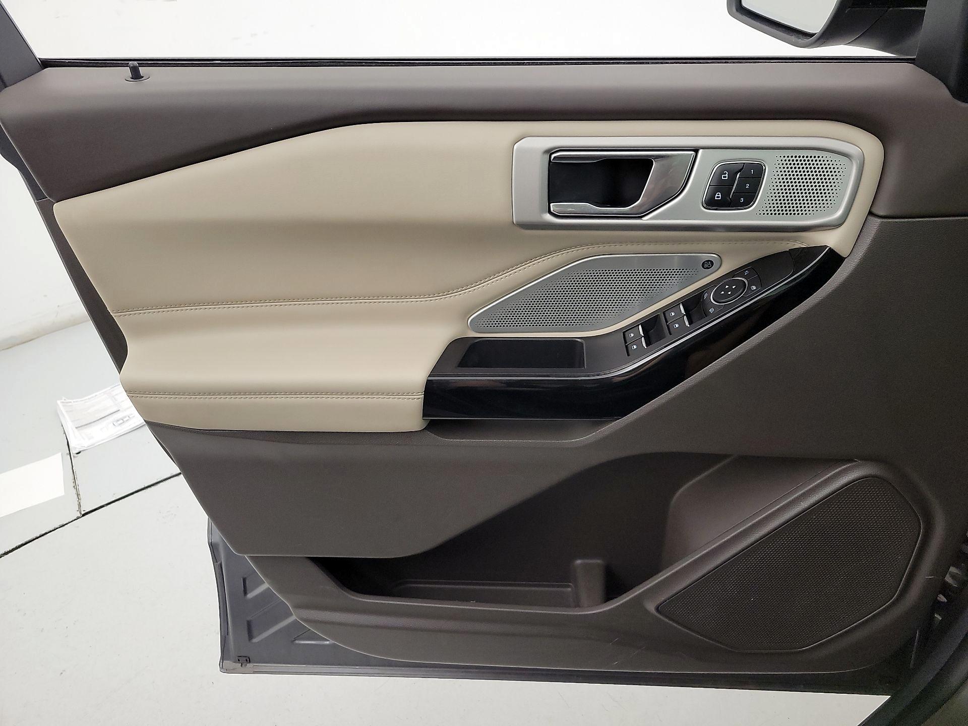 Thumbnail: 2021 Ford Explorer - 12