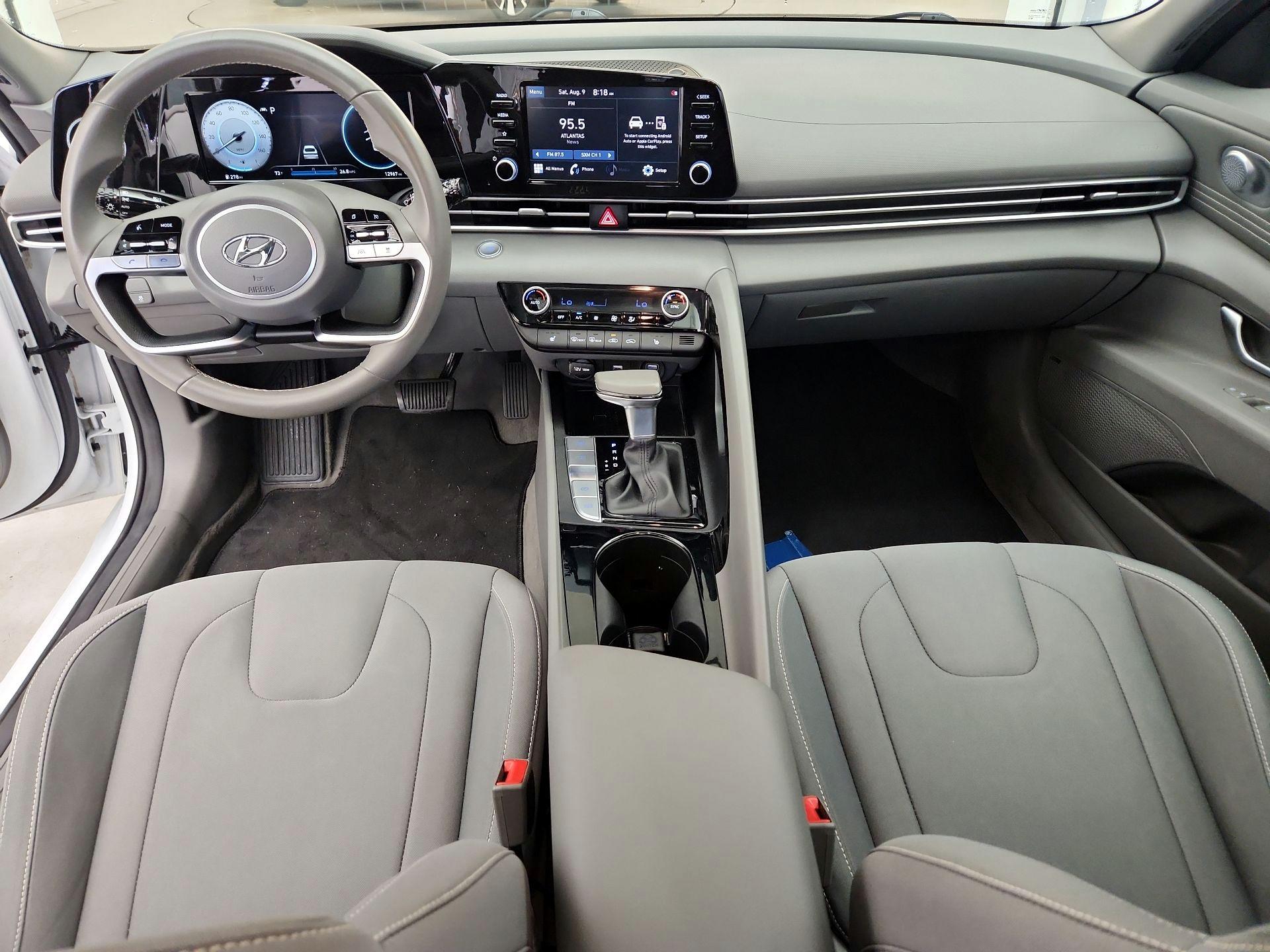 Thumbnail: 2022 Hyundai Elantra - 9