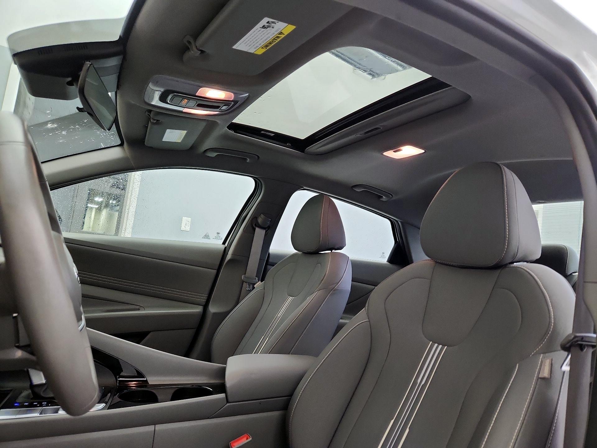Thumbnail: 2022 Hyundai Elantra - 19