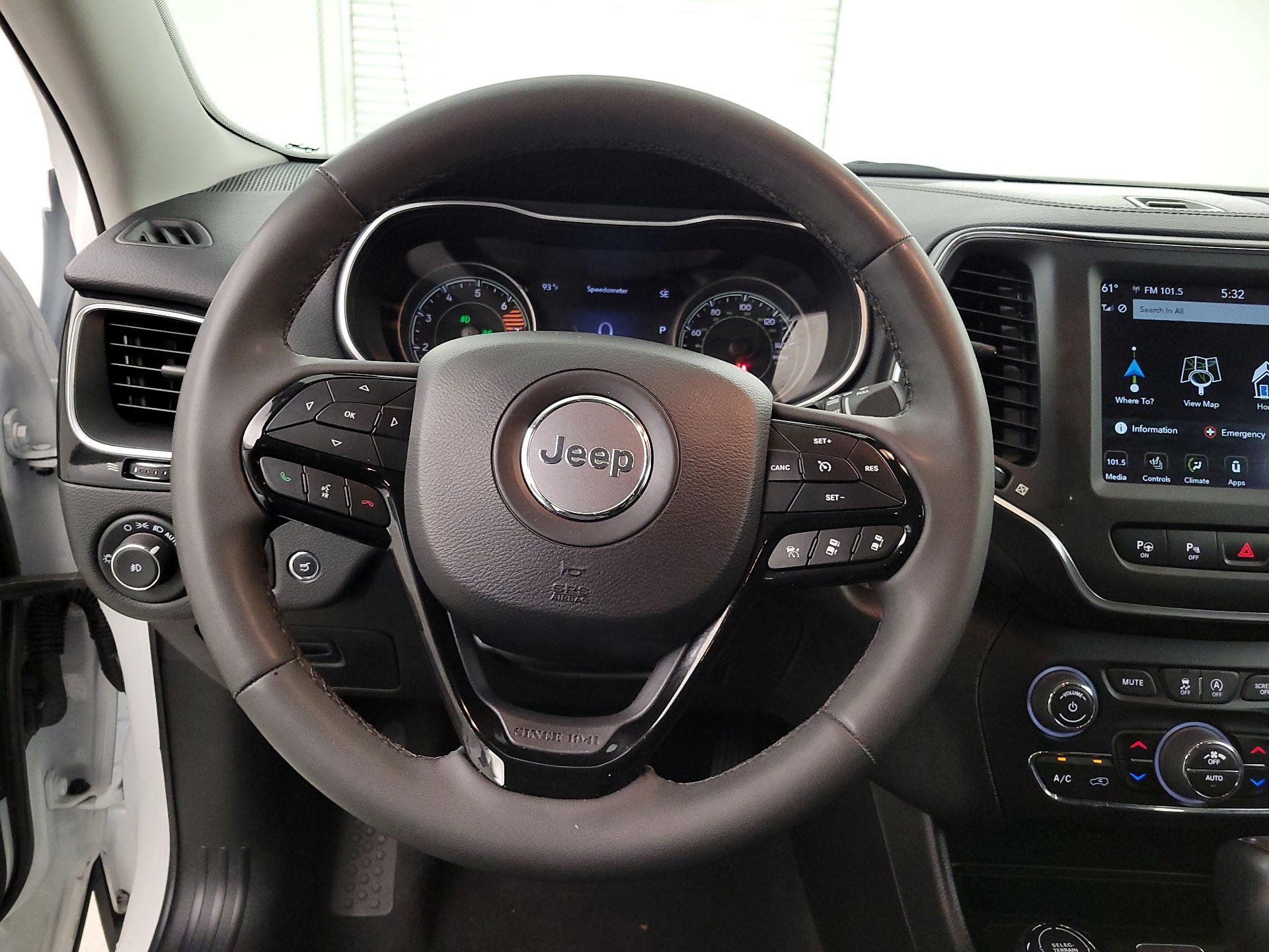 Thumbnail: 2023 Jeep Cherokee - 10