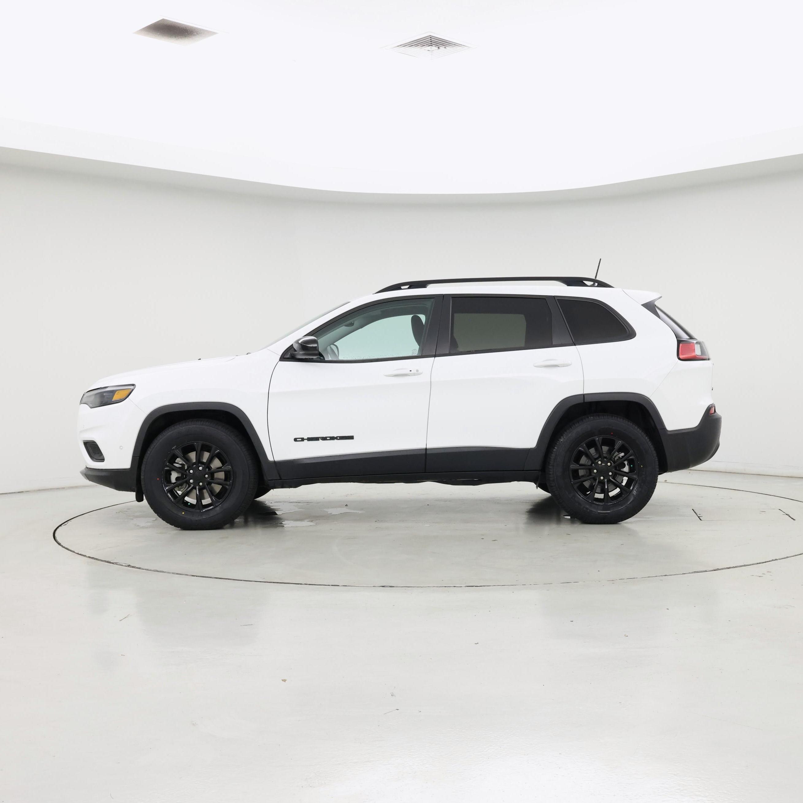 Thumbnail: 2023 Jeep Cherokee - 3