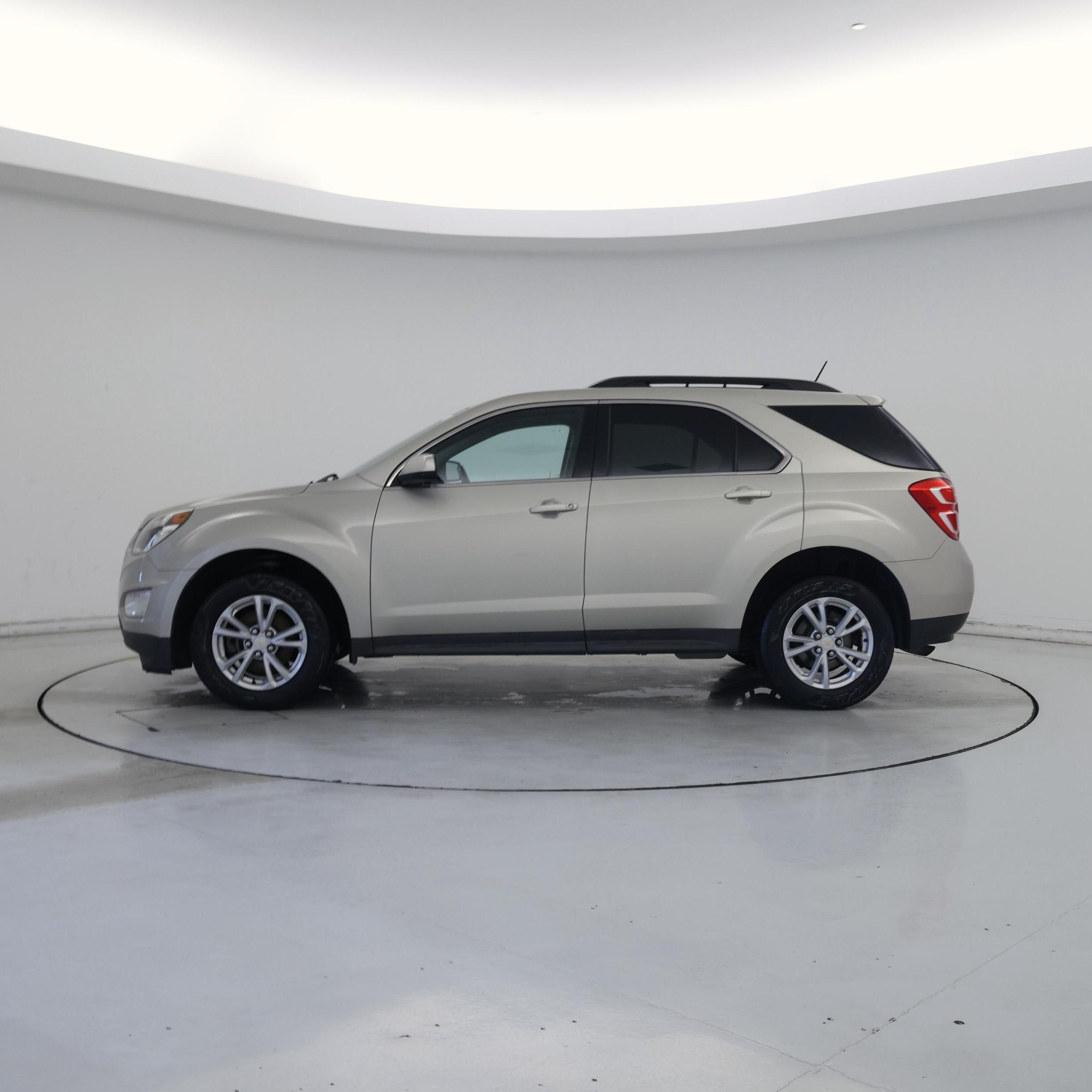 Thumbnail: 2016 Chevrolet Equinox - 3