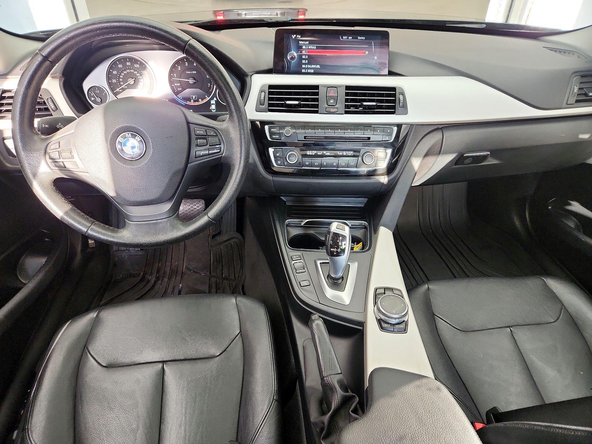 Thumbnail: 2016 BMW 3 Series - 9