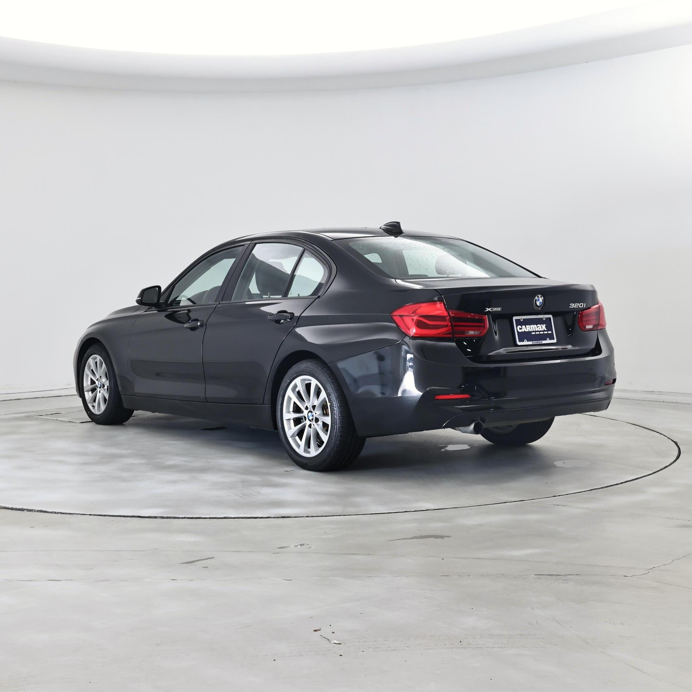 Thumbnail: 2016 BMW 3 Series - 2
