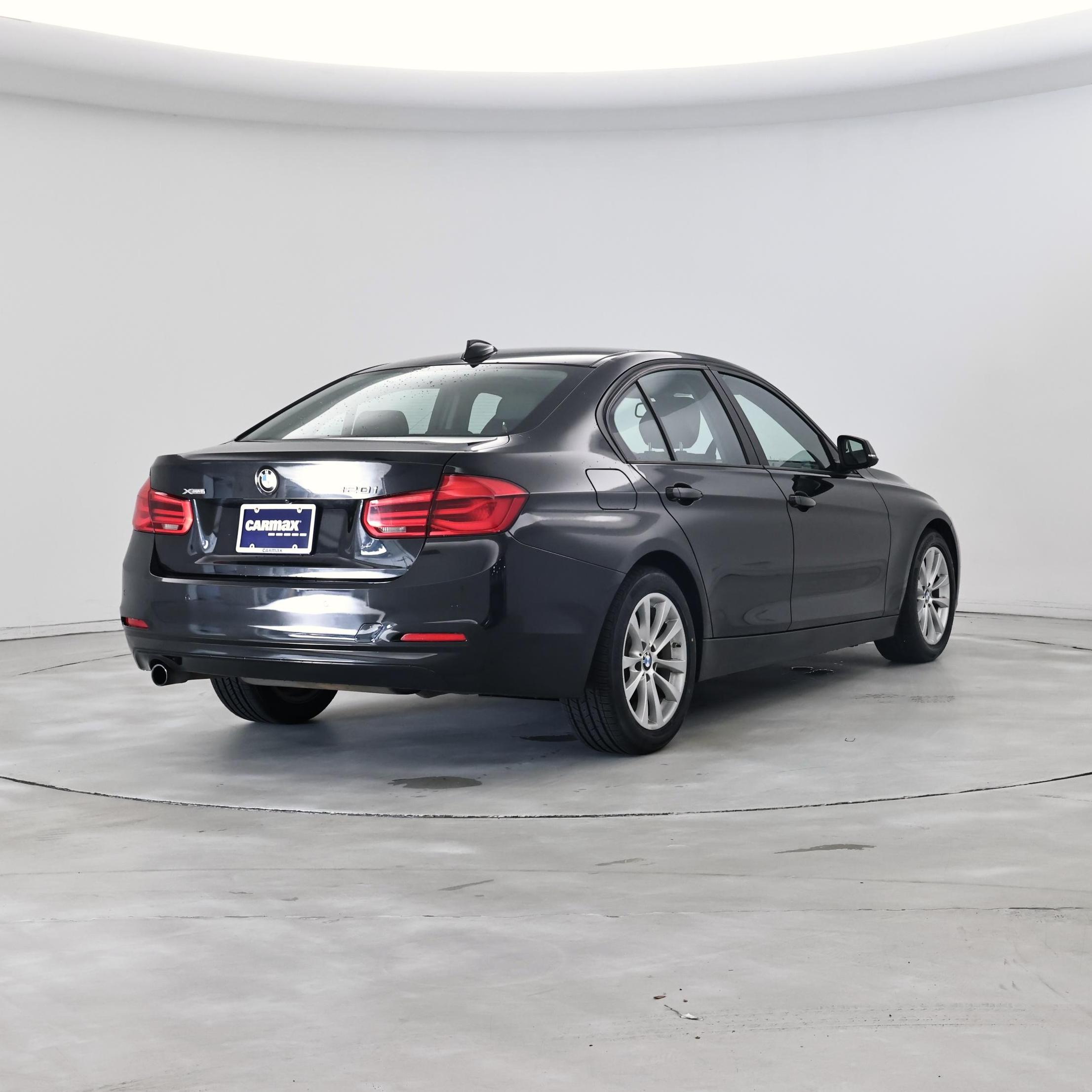Thumbnail: 2016 BMW 3 Series - 8