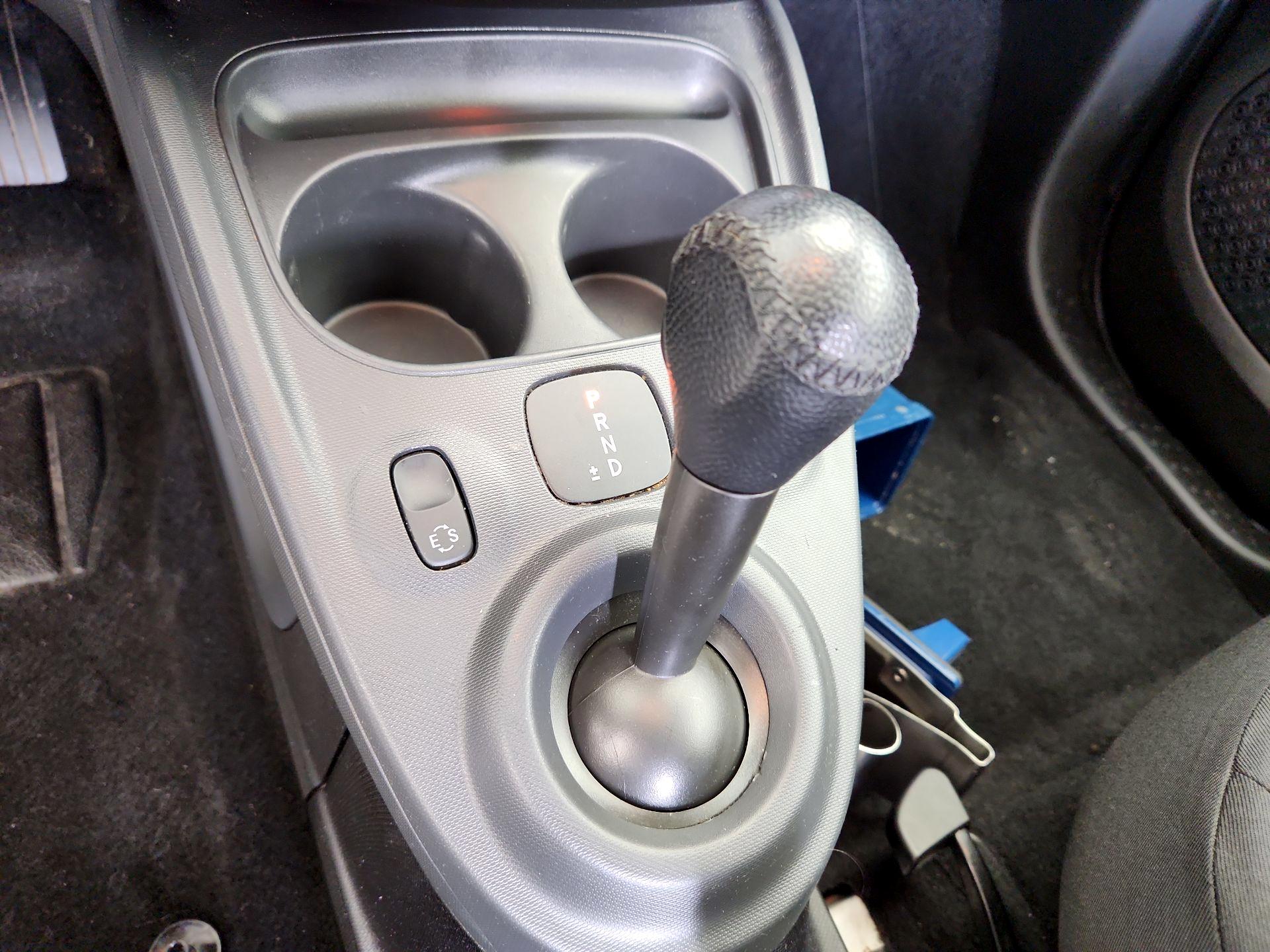 Thumbnail: 2016 smart fortwo - 16
