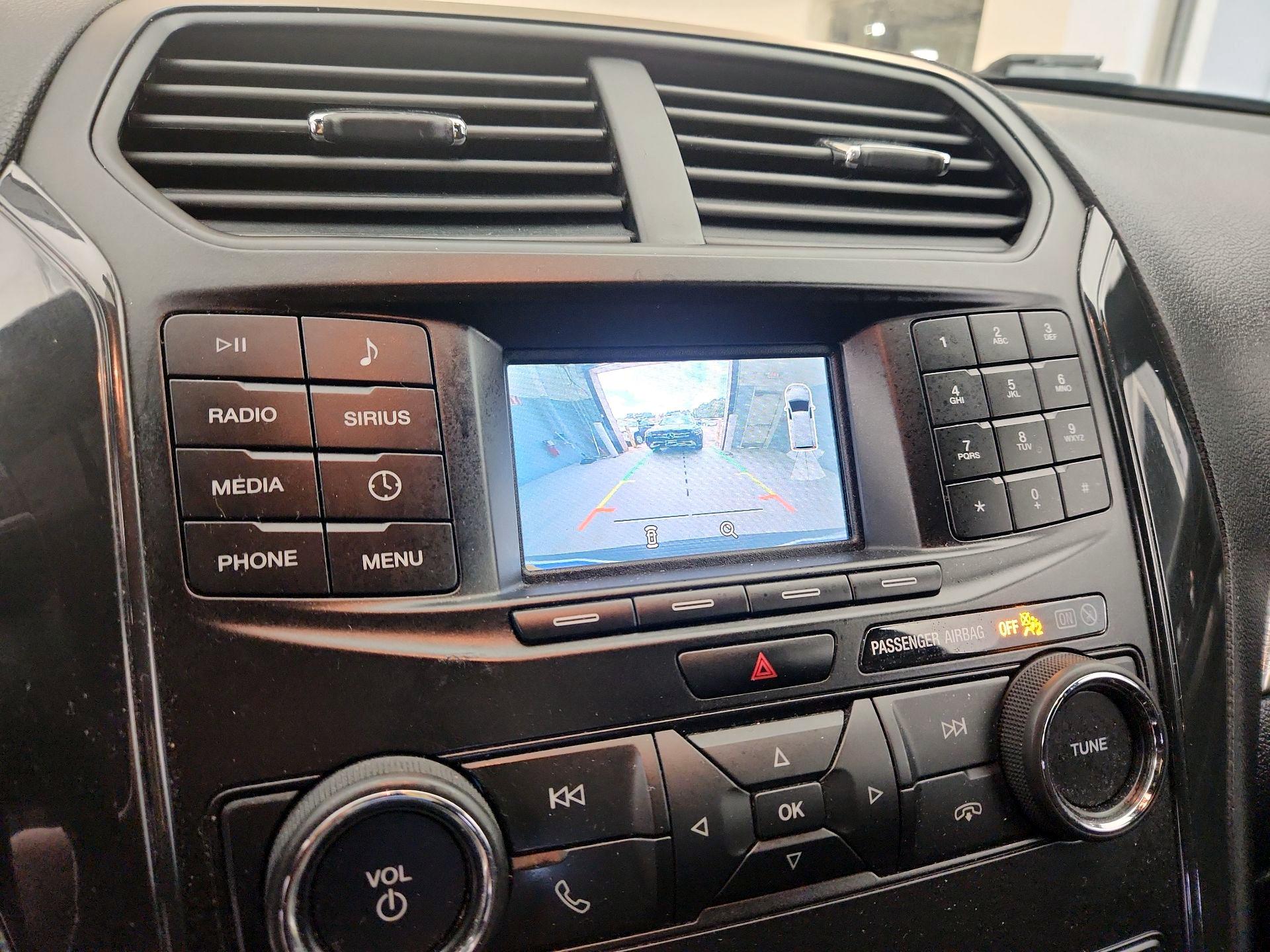 Thumbnail: 2019 Ford Explorer - 14
