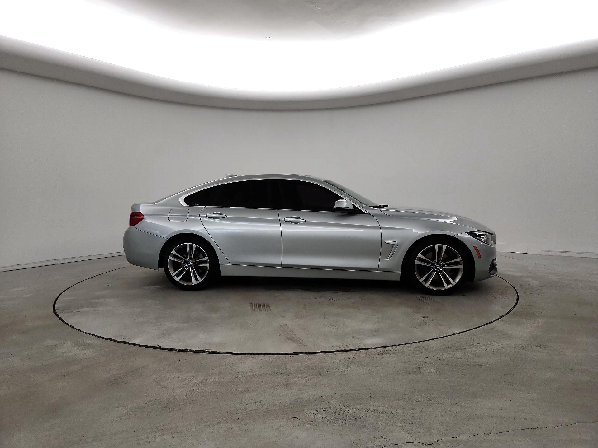 Thumbnail: 2019 BMW 4 Series - 4