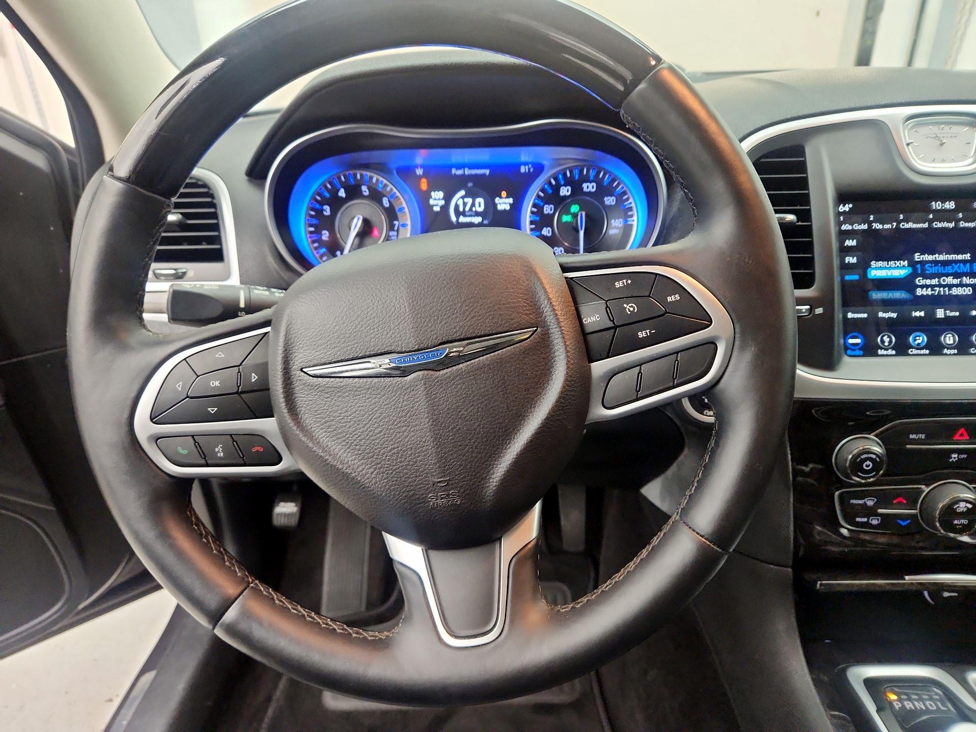 Thumbnail: 2019 Chrysler 300 - 10