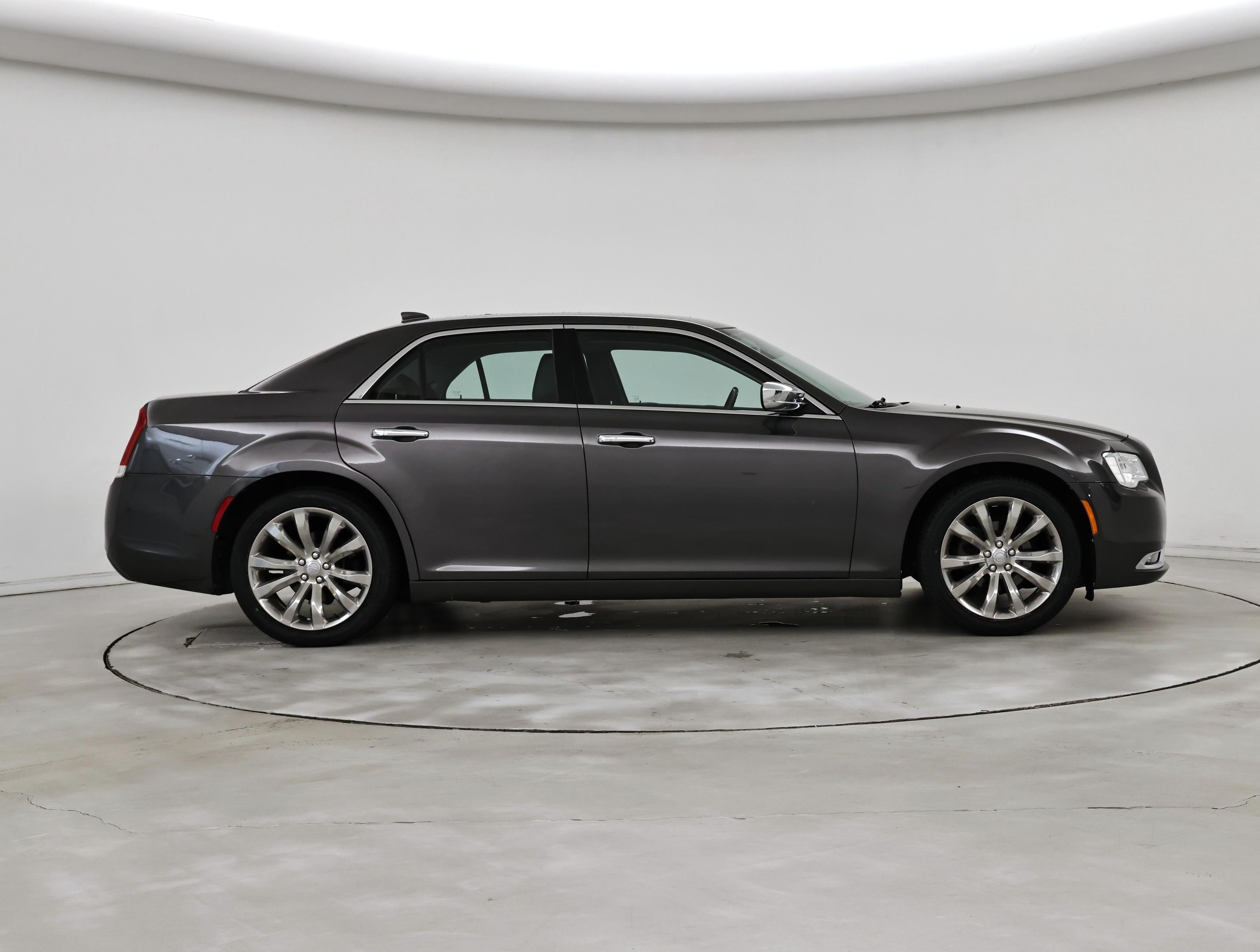 Thumbnail: 2019 Chrysler 300 - 7