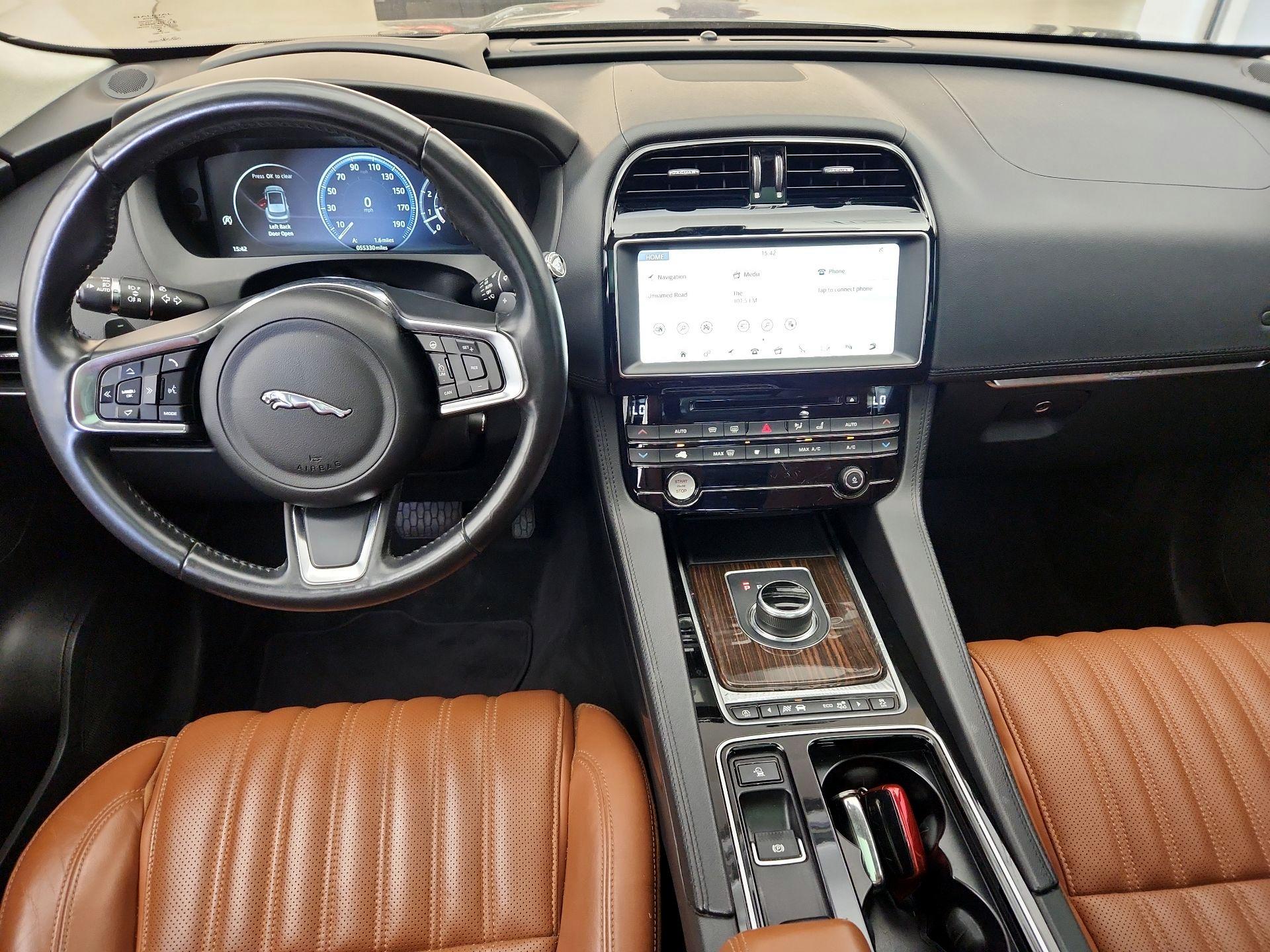 Thumbnail: 2018 Jaguar F-Pace - 9