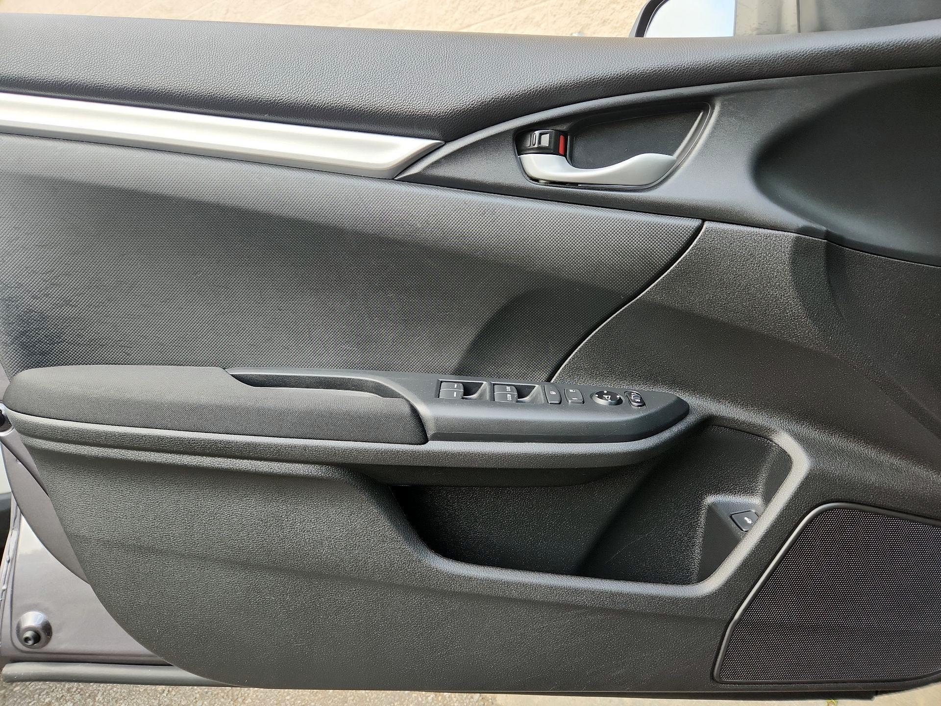 Thumbnail: 2017 Honda Civic - 12