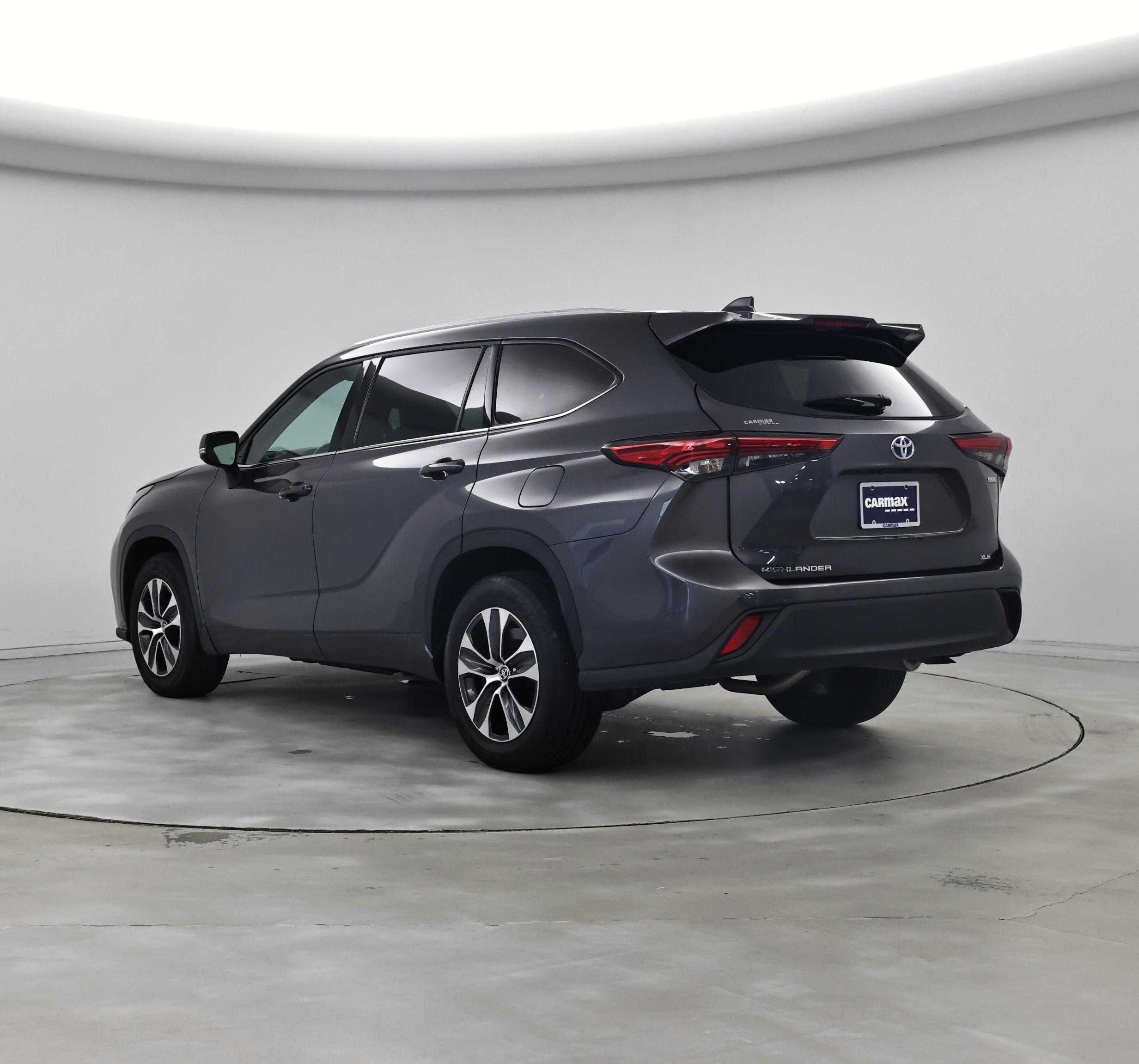 Thumbnail: 2022 Toyota Highlander - 2
