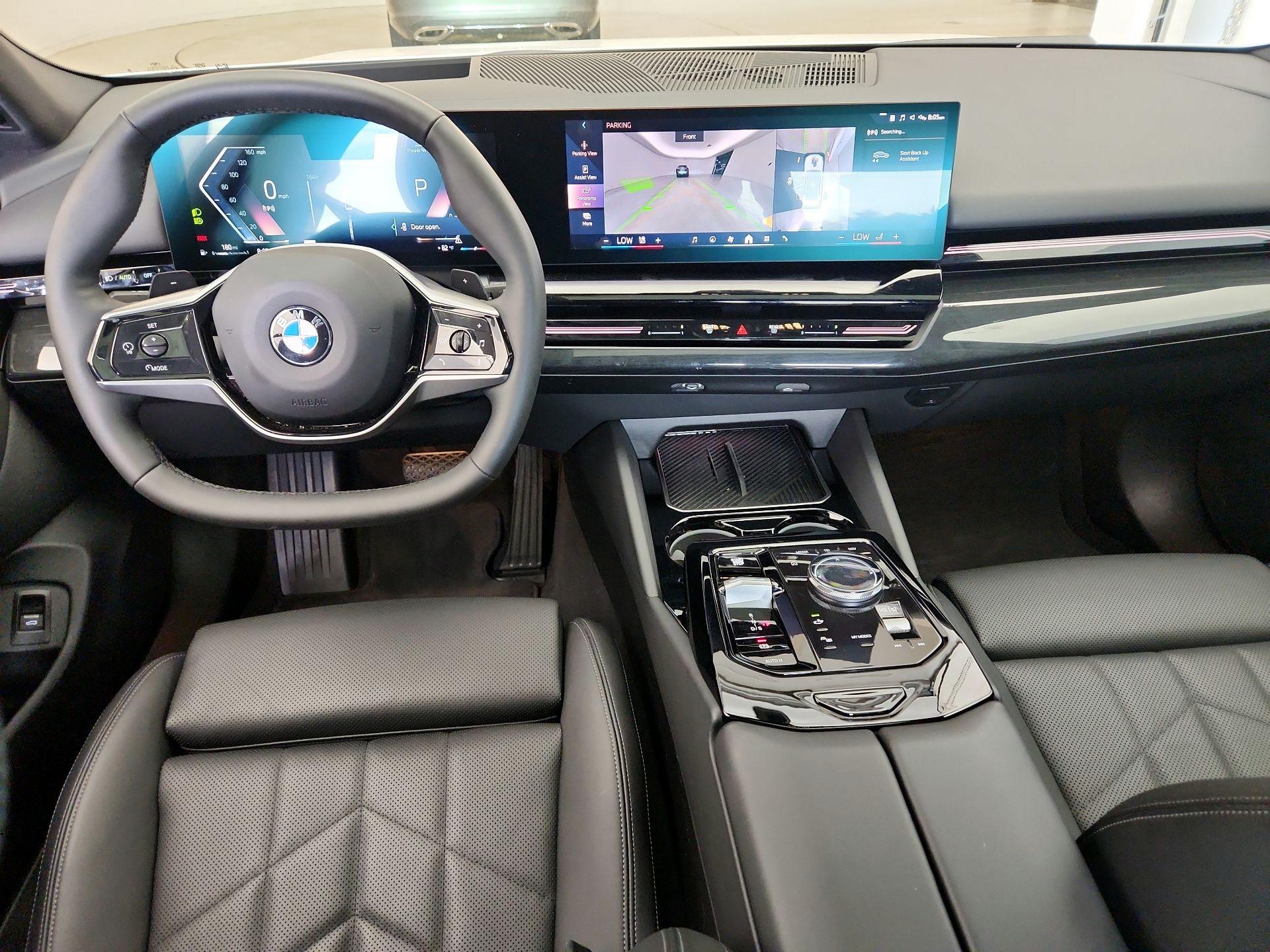 Thumbnail: 2025 BMW 5 Series - 9