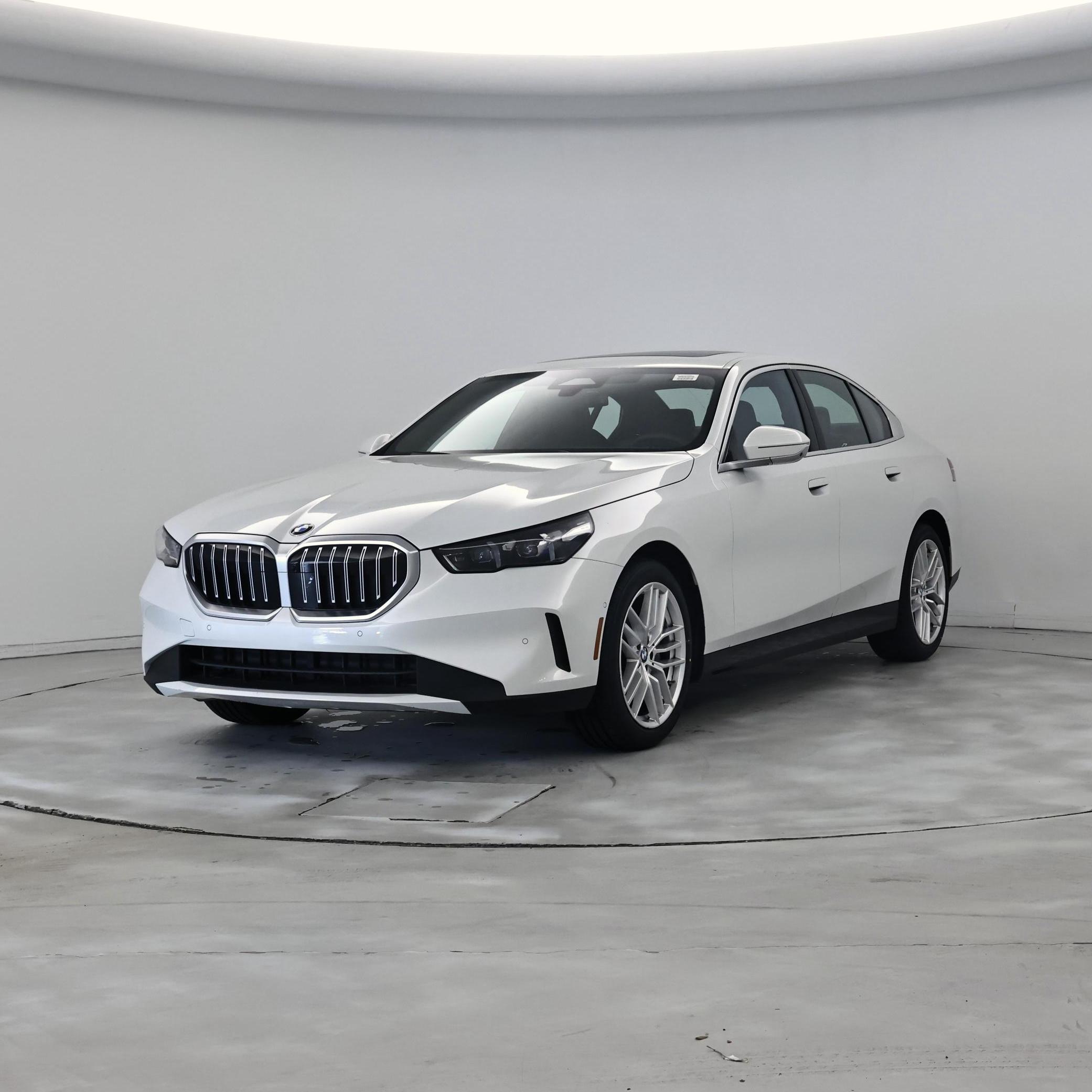 Thumbnail: 2025 BMW 5 Series - 4