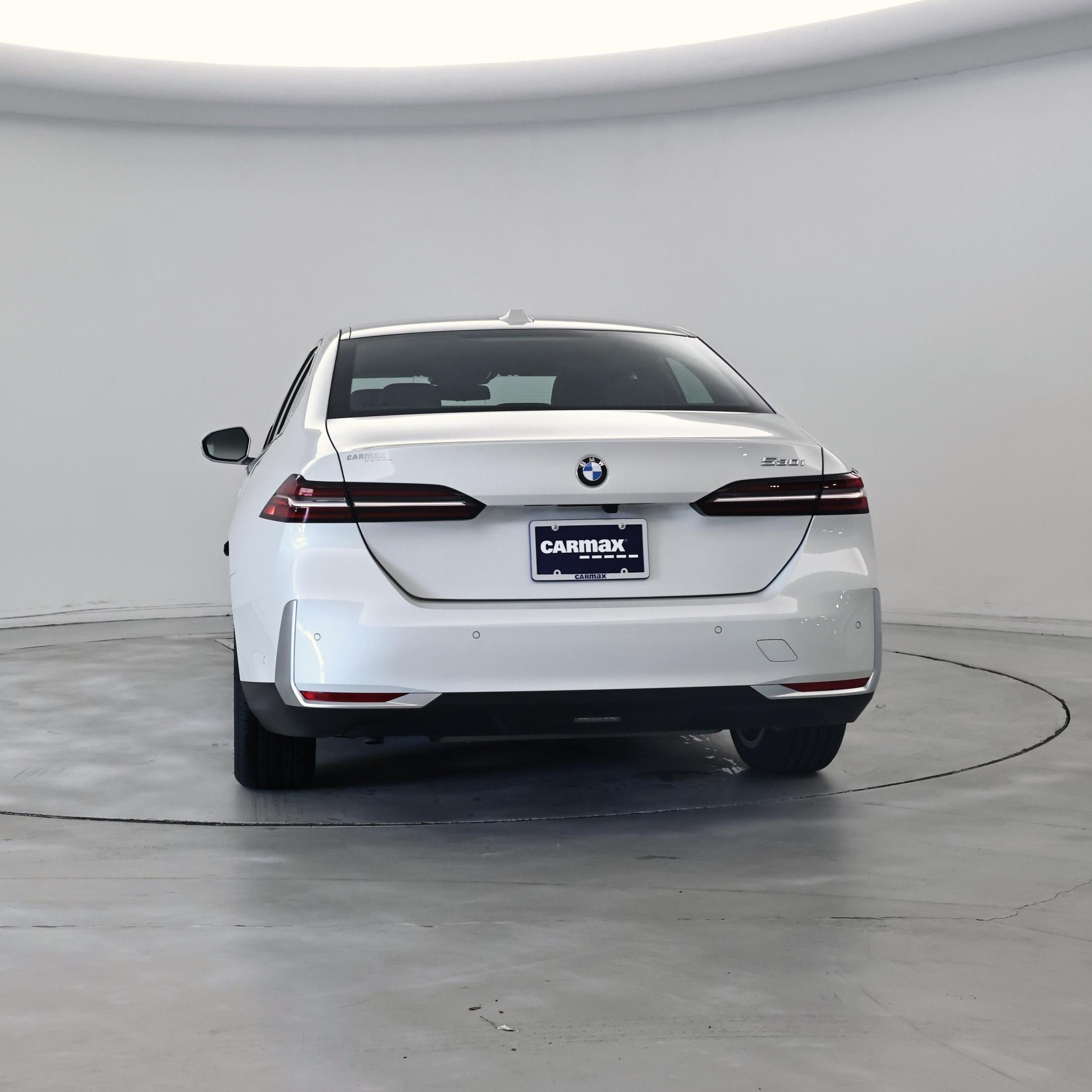 Thumbnail: 2025 BMW 5 Series - 6