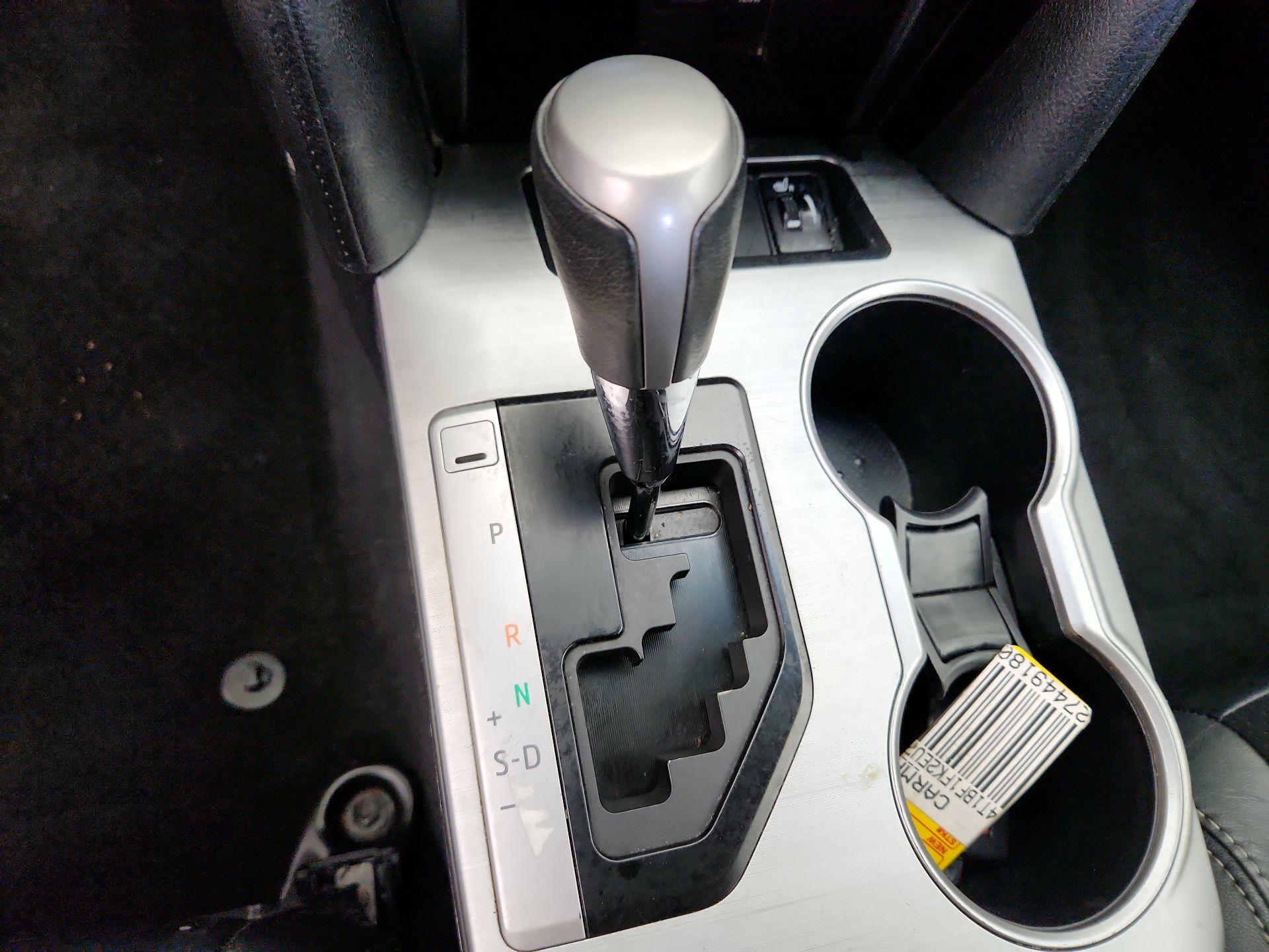 Thumbnail: 2014 Toyota Camry - 17