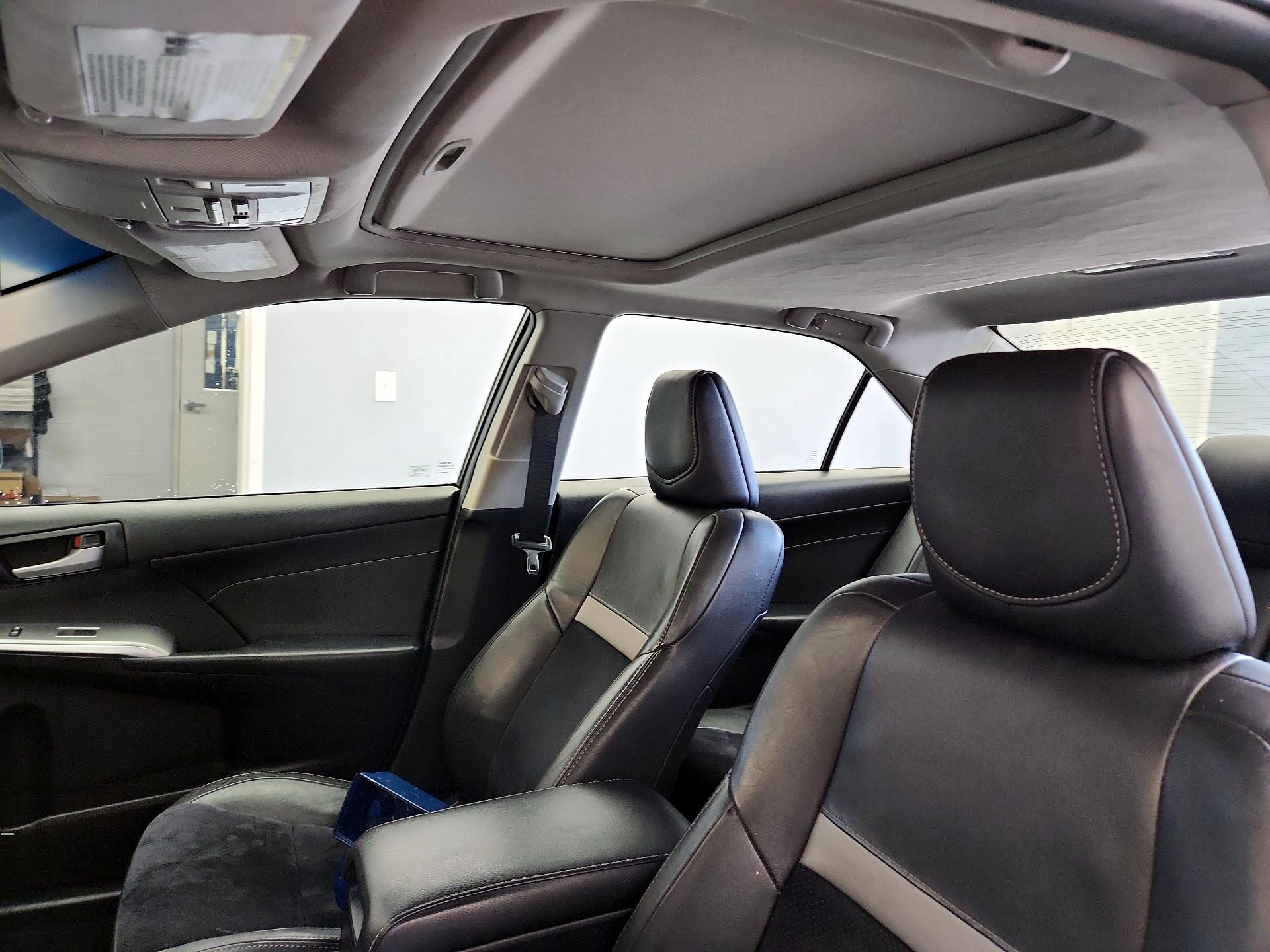 Thumbnail: 2014 Toyota Camry - 19