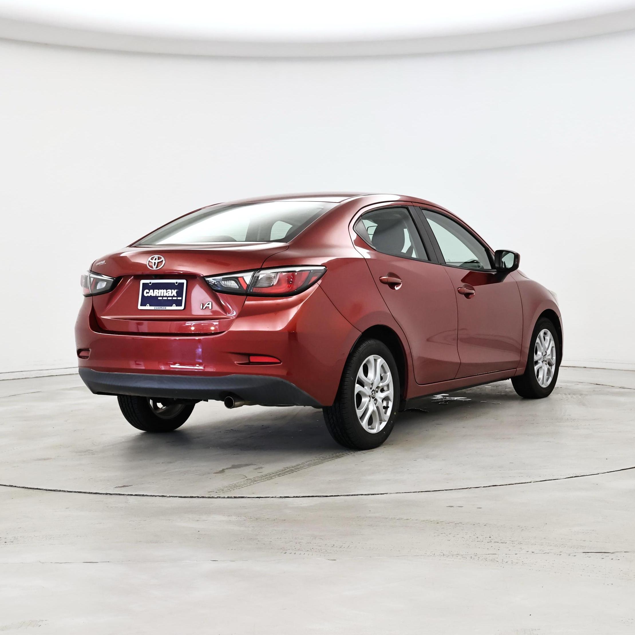 Thumbnail: 2018 Toyota Yaris iA - 8