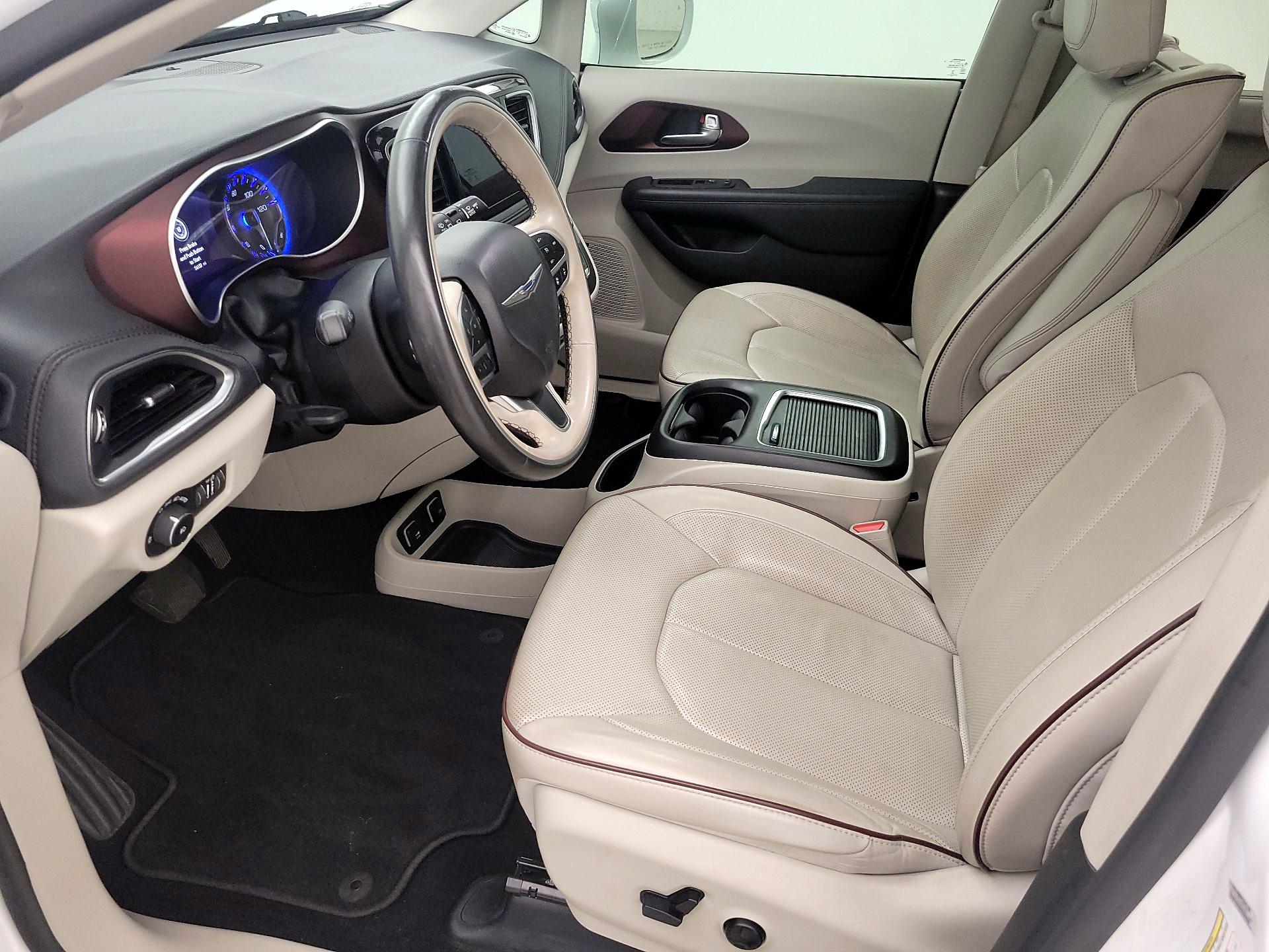 Thumbnail: 2020 Chrysler Pacifica - 11
