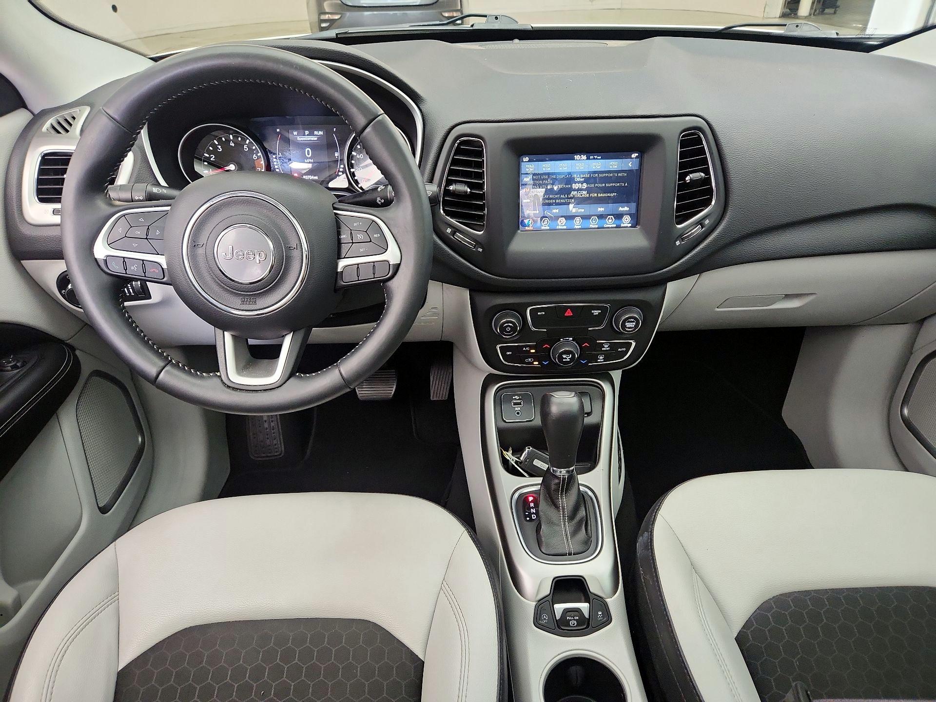 Thumbnail: 2019 Jeep Compass - 9