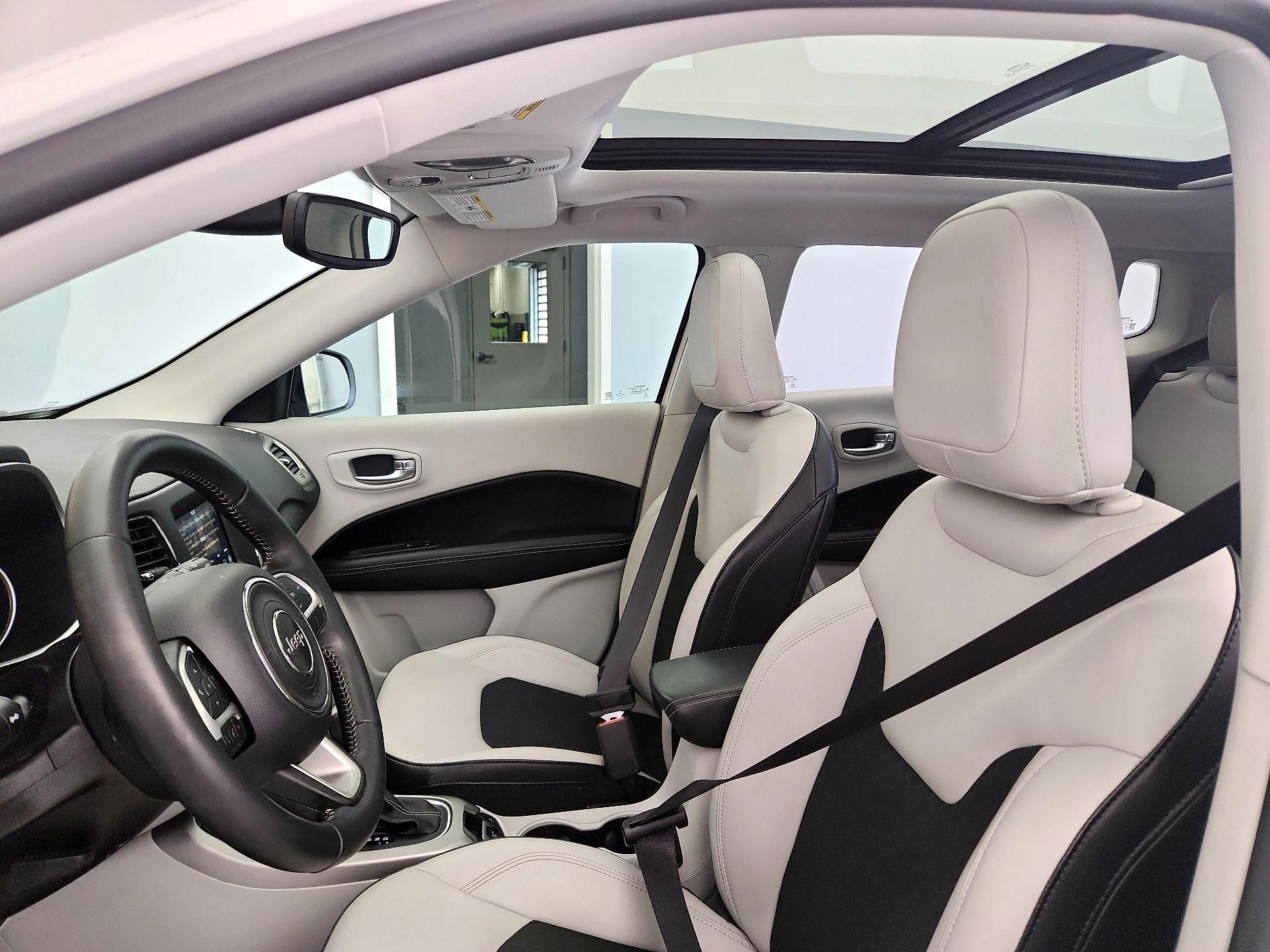 Thumbnail: 2019 Jeep Compass - 19