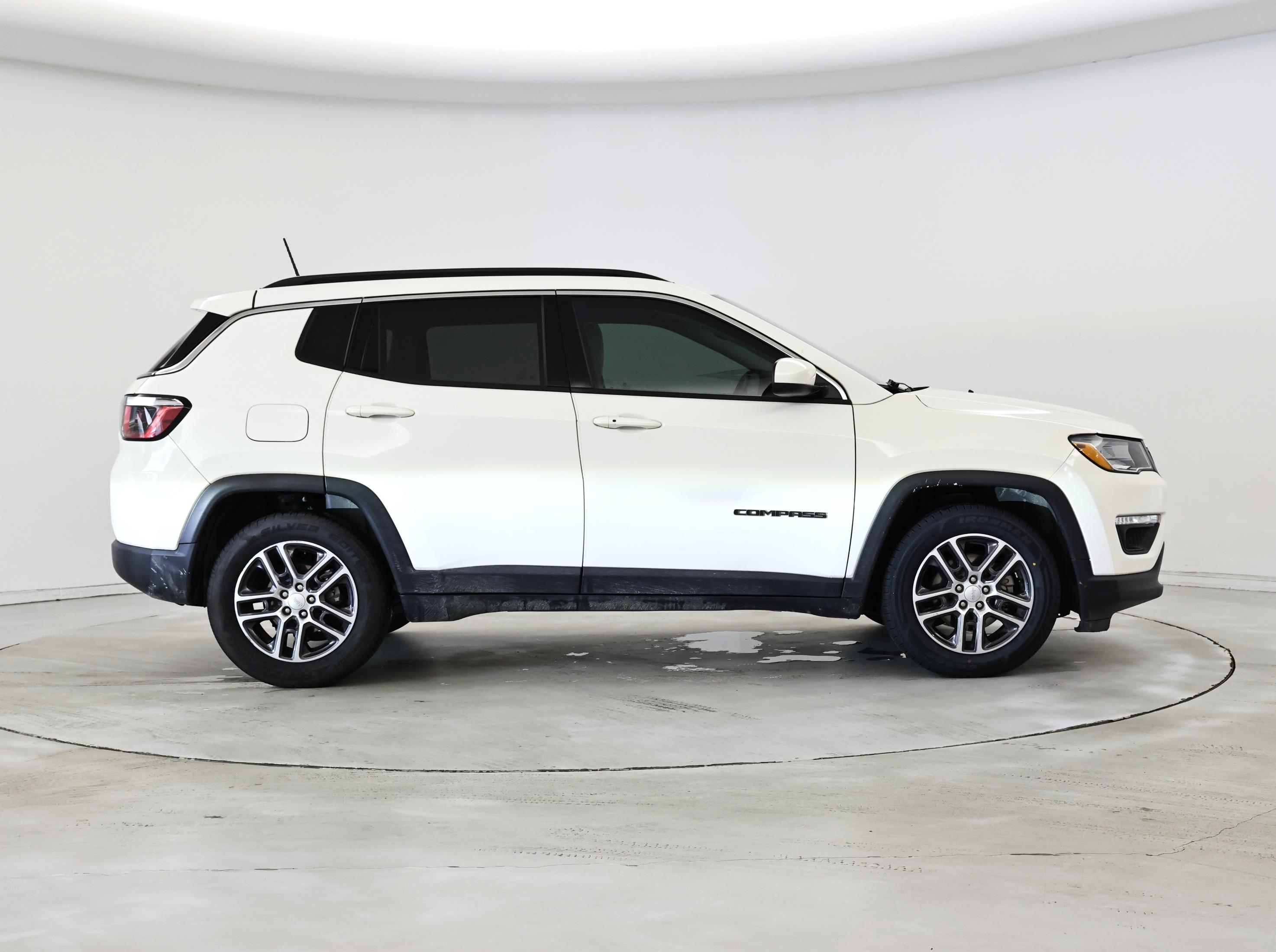 Thumbnail: 2019 Jeep Compass - 7
