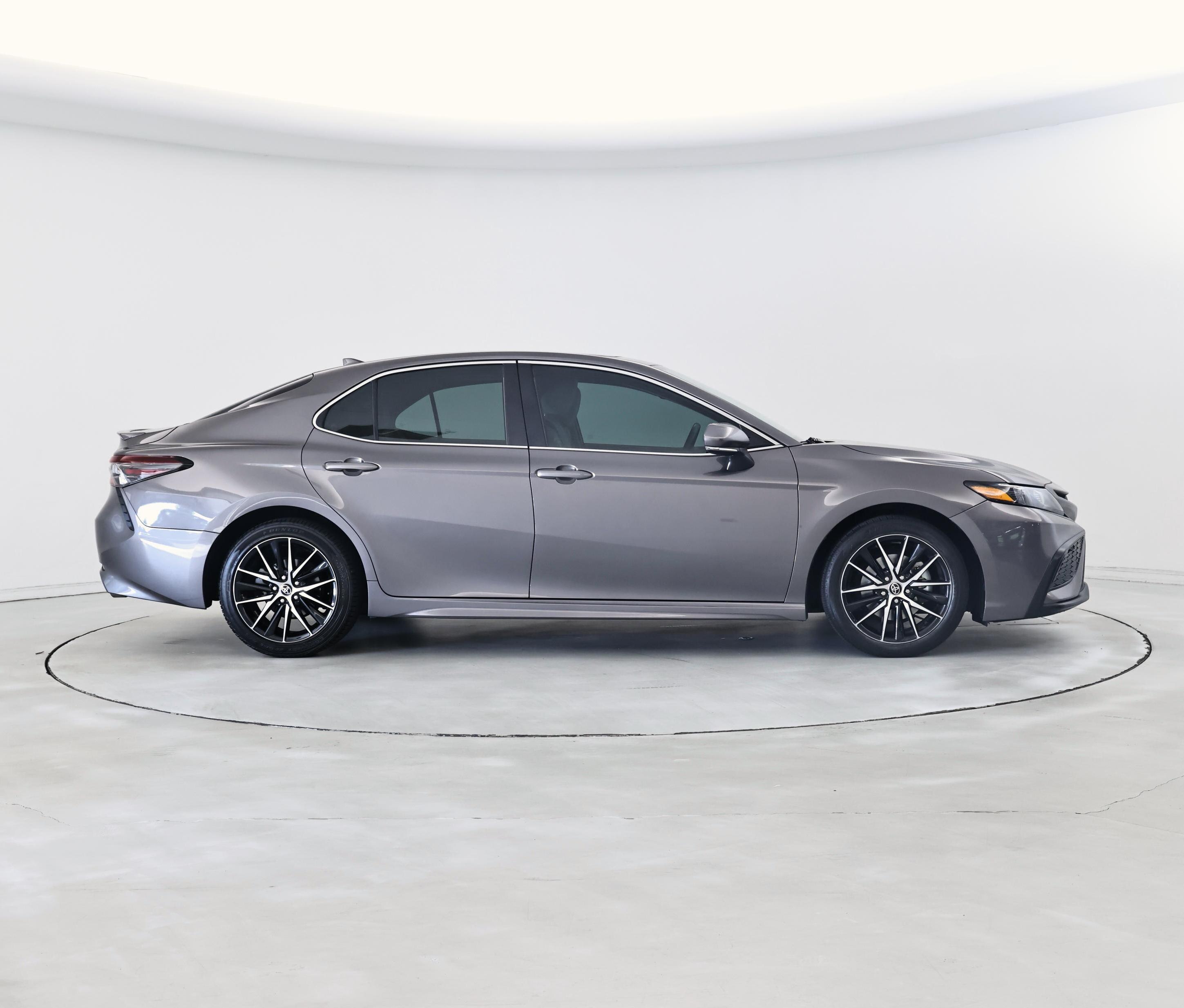Thumbnail: 2022 Toyota Camry - 7