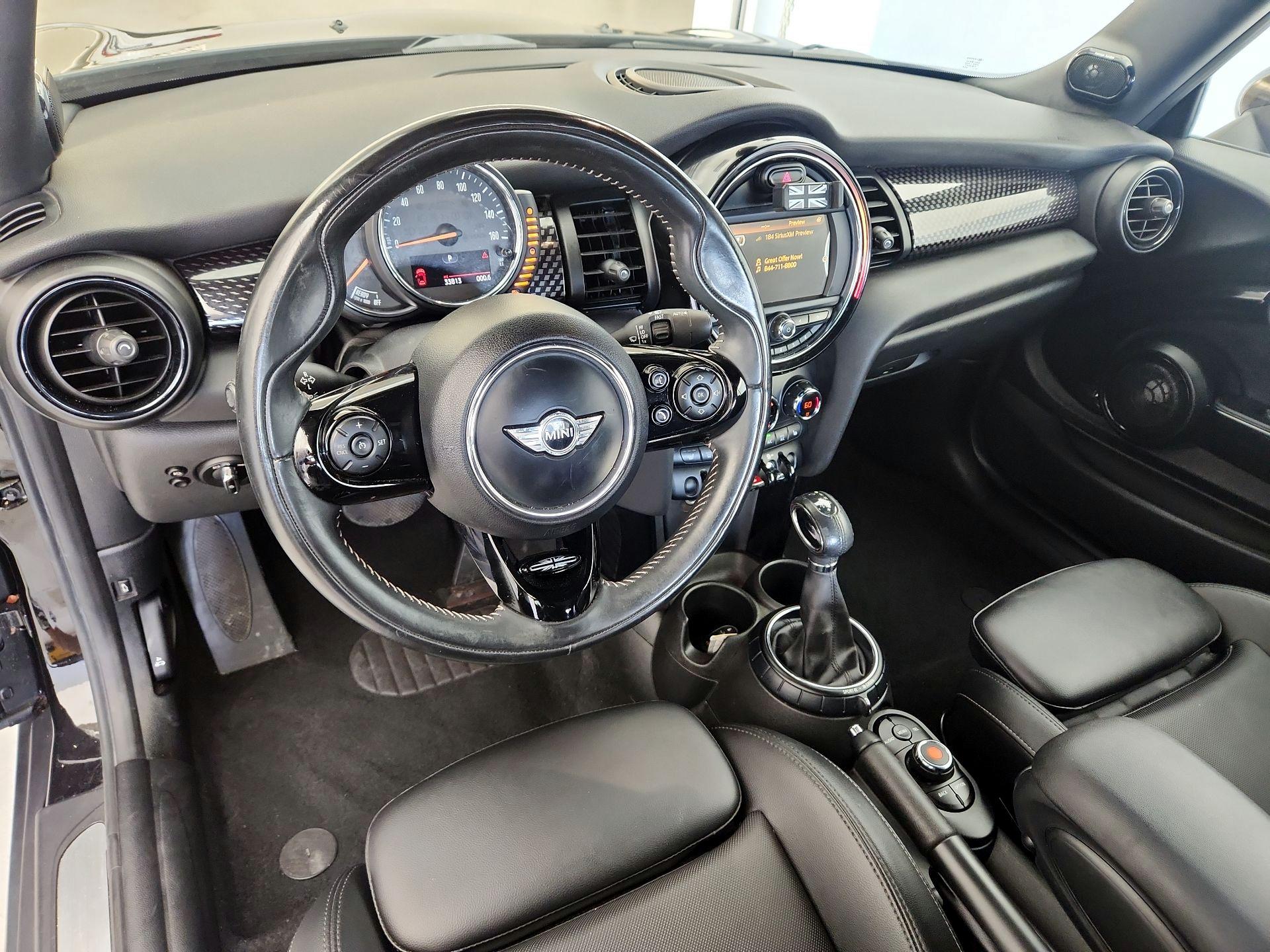 Thumbnail: 2017 MINI Cooper - 9