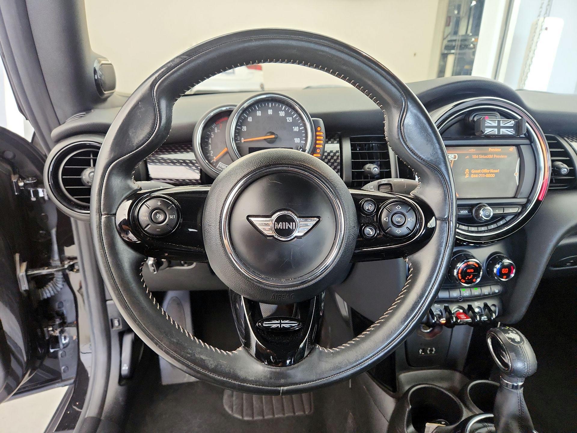 Thumbnail: 2017 MINI Cooper - 10