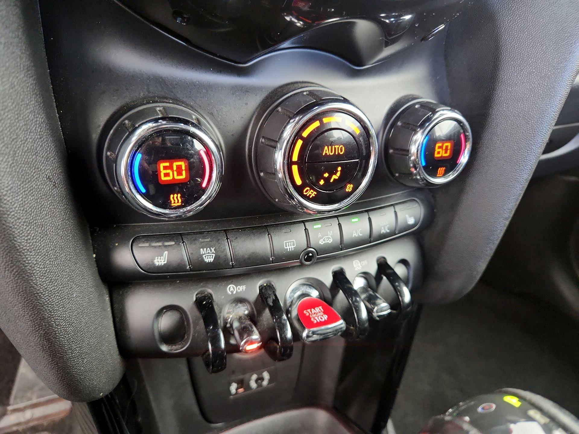 Thumbnail: 2017 MINI Cooper - 16
