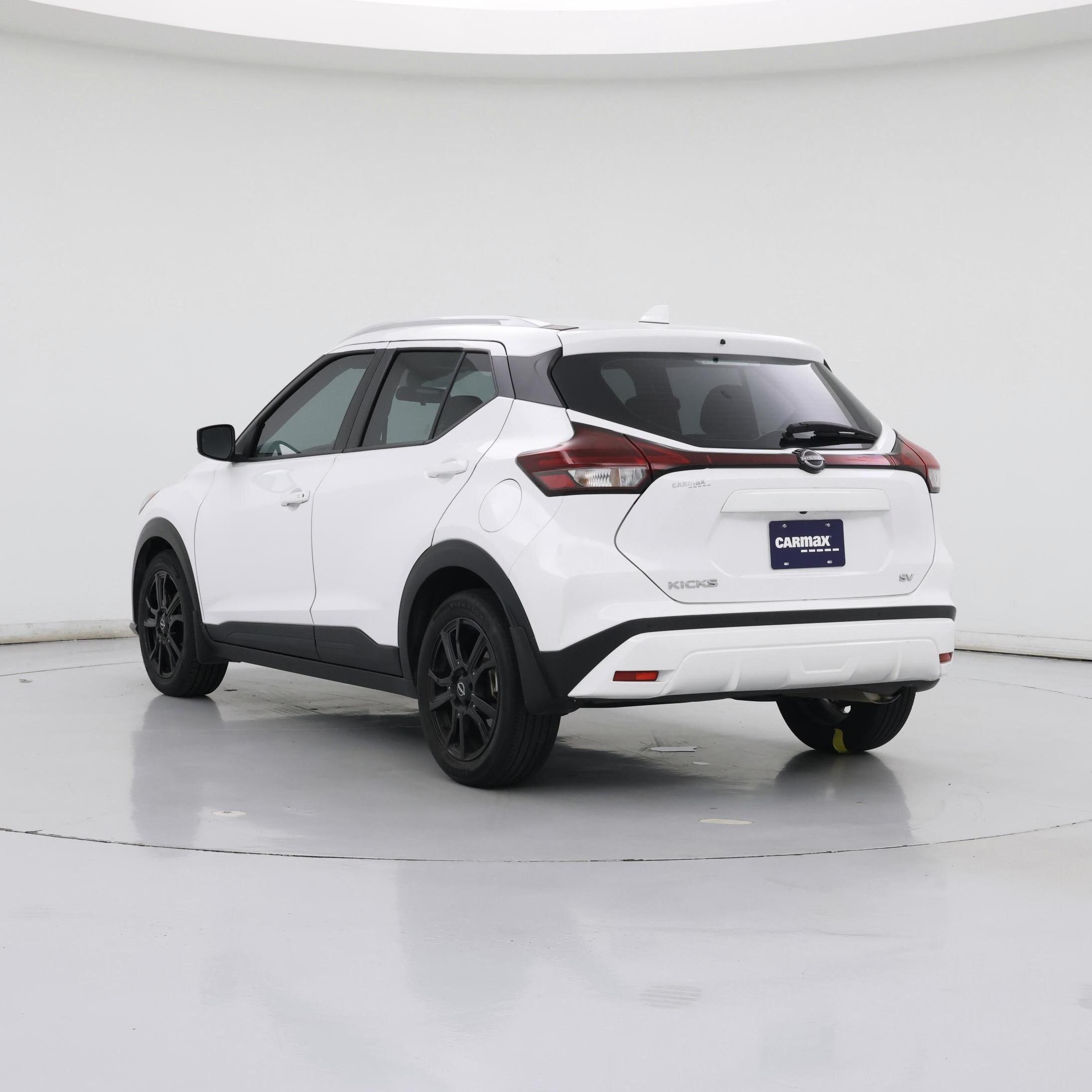 Thumbnail: 2022 Nissan Kicks - 2