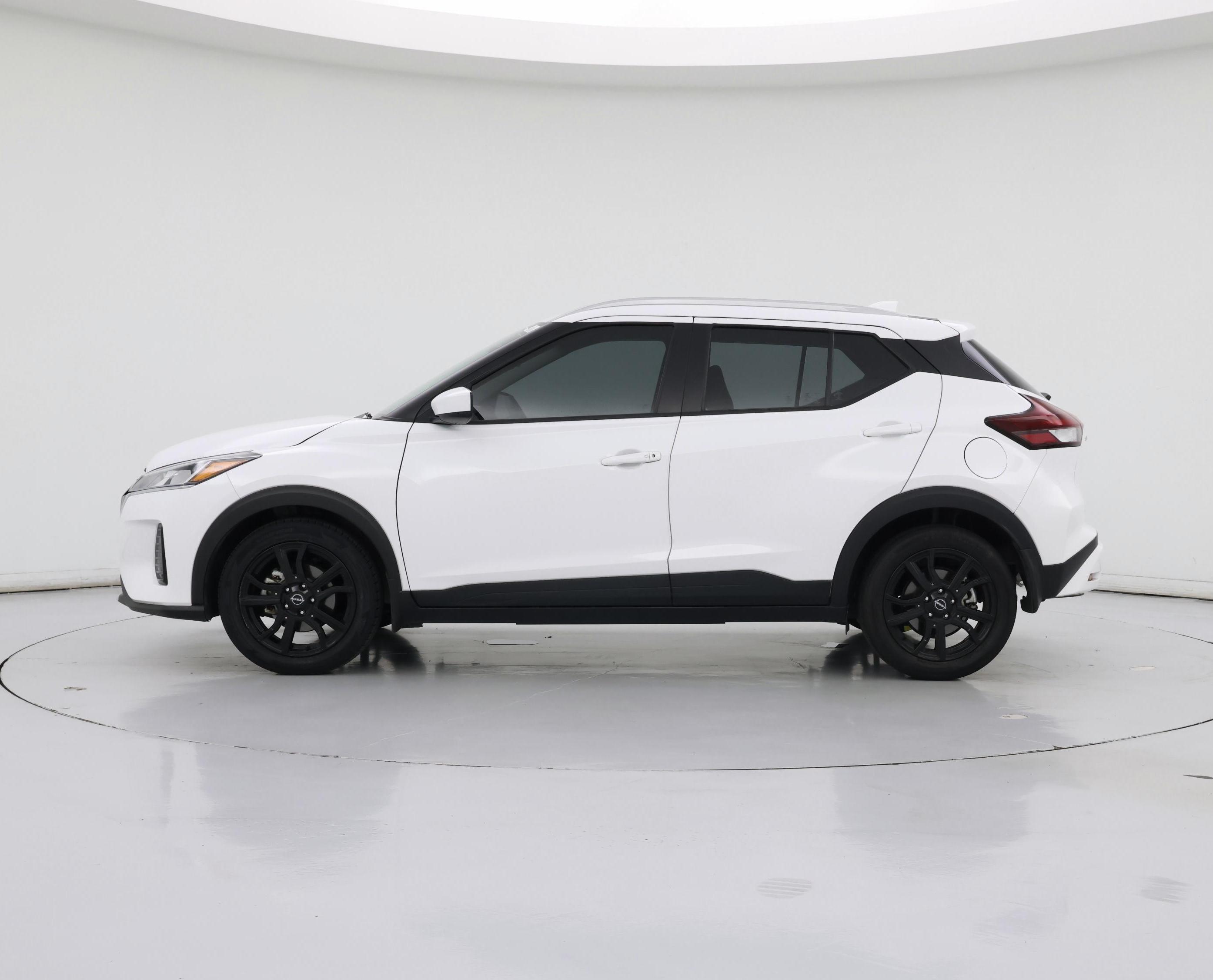 Thumbnail: 2022 Nissan Kicks - 3