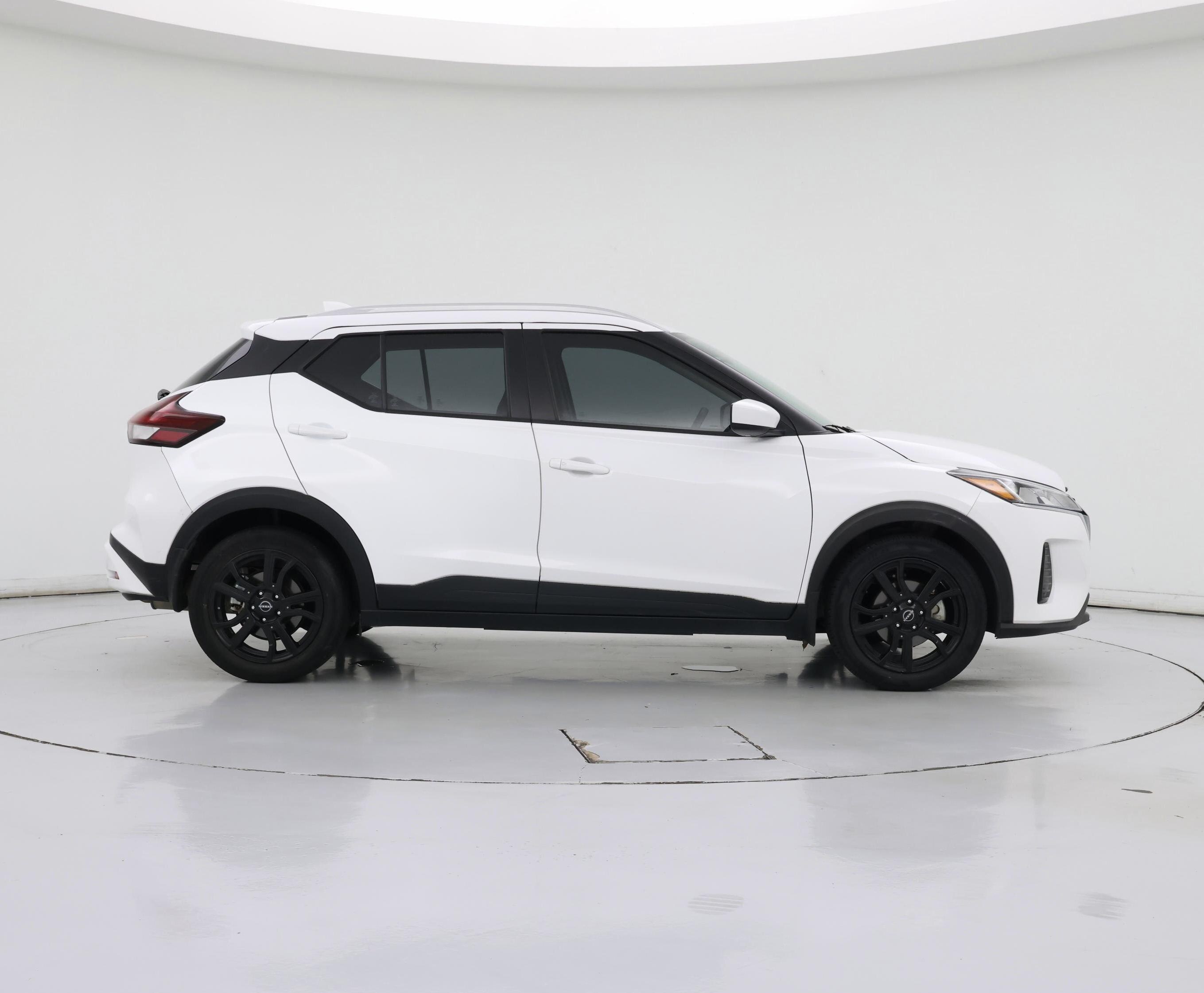 Thumbnail: 2022 Nissan Kicks - 7