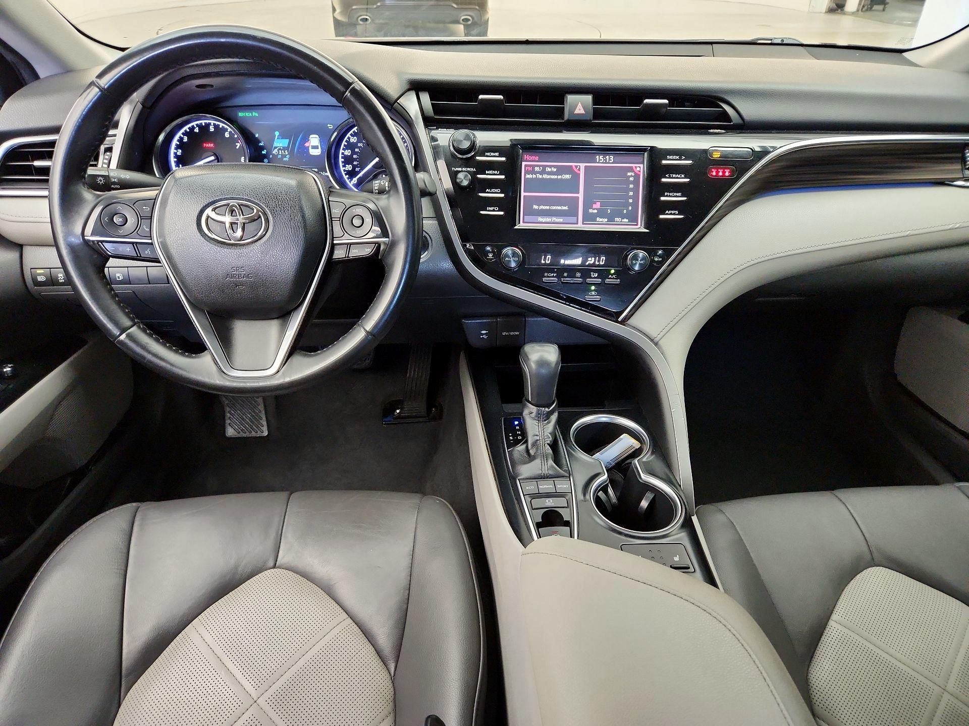 Thumbnail: 2018 Toyota Camry - 9