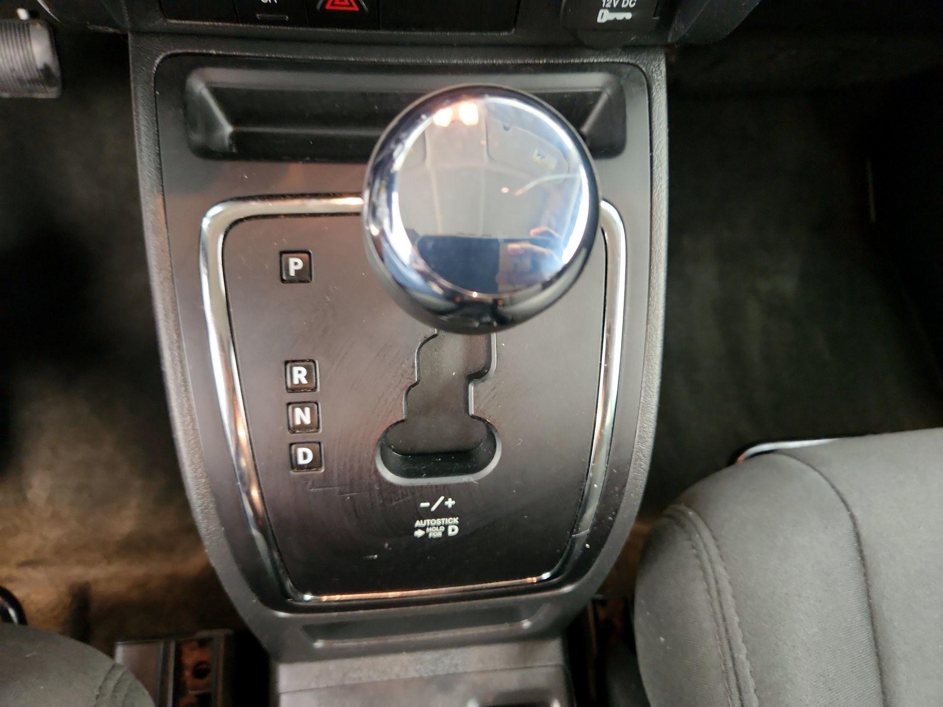 Thumbnail: 2015 Jeep Patriot - 15