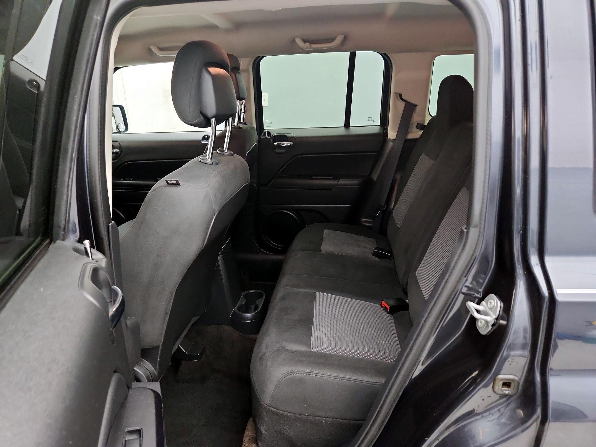 Thumbnail: 2015 Jeep Patriot - 16