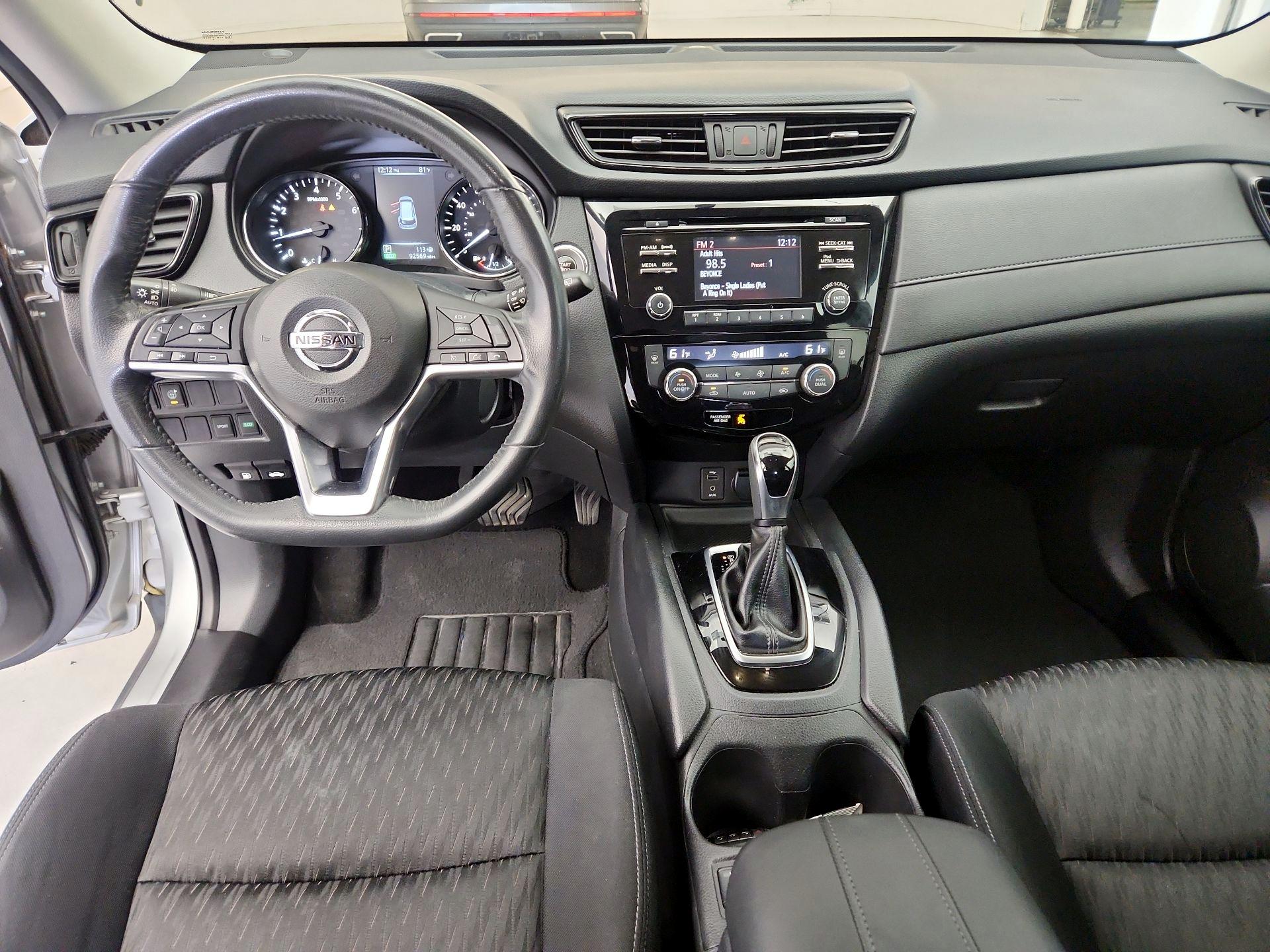 Thumbnail: 2017 Nissan Rogue - 9