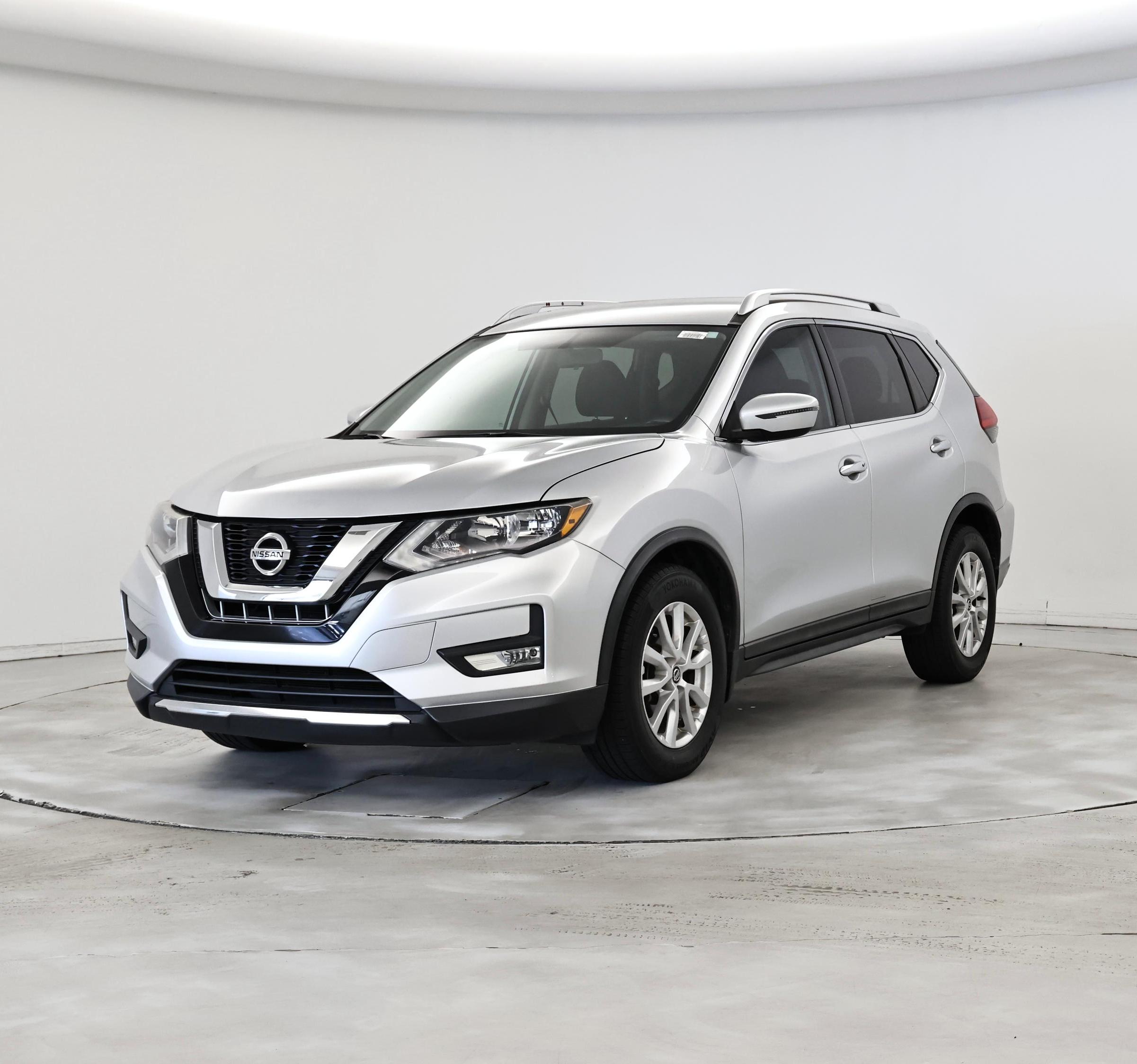 Thumbnail: 2017 Nissan Rogue - 4