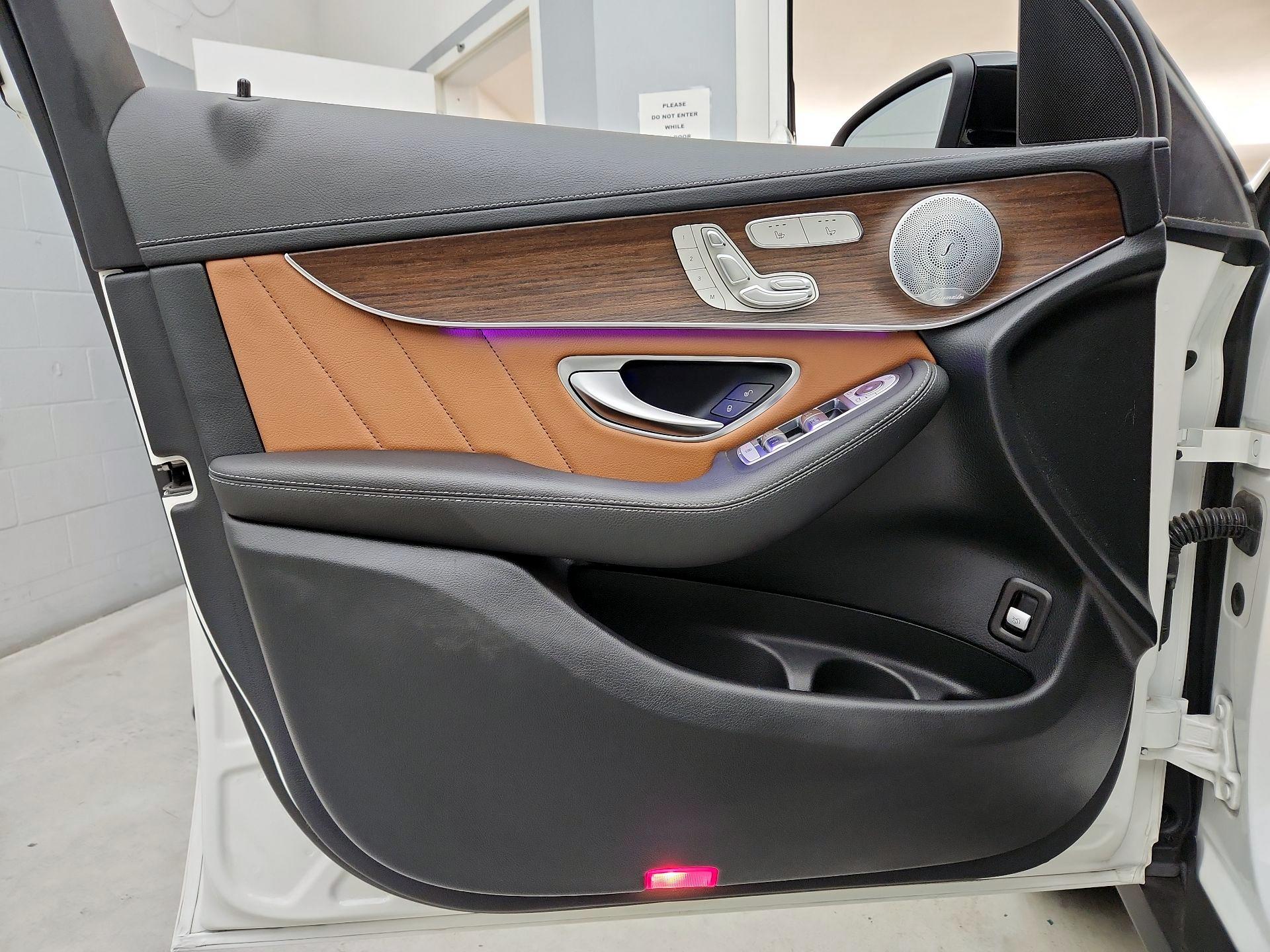 Thumbnail: 2020 Mercedes-Benz GLC - 12
