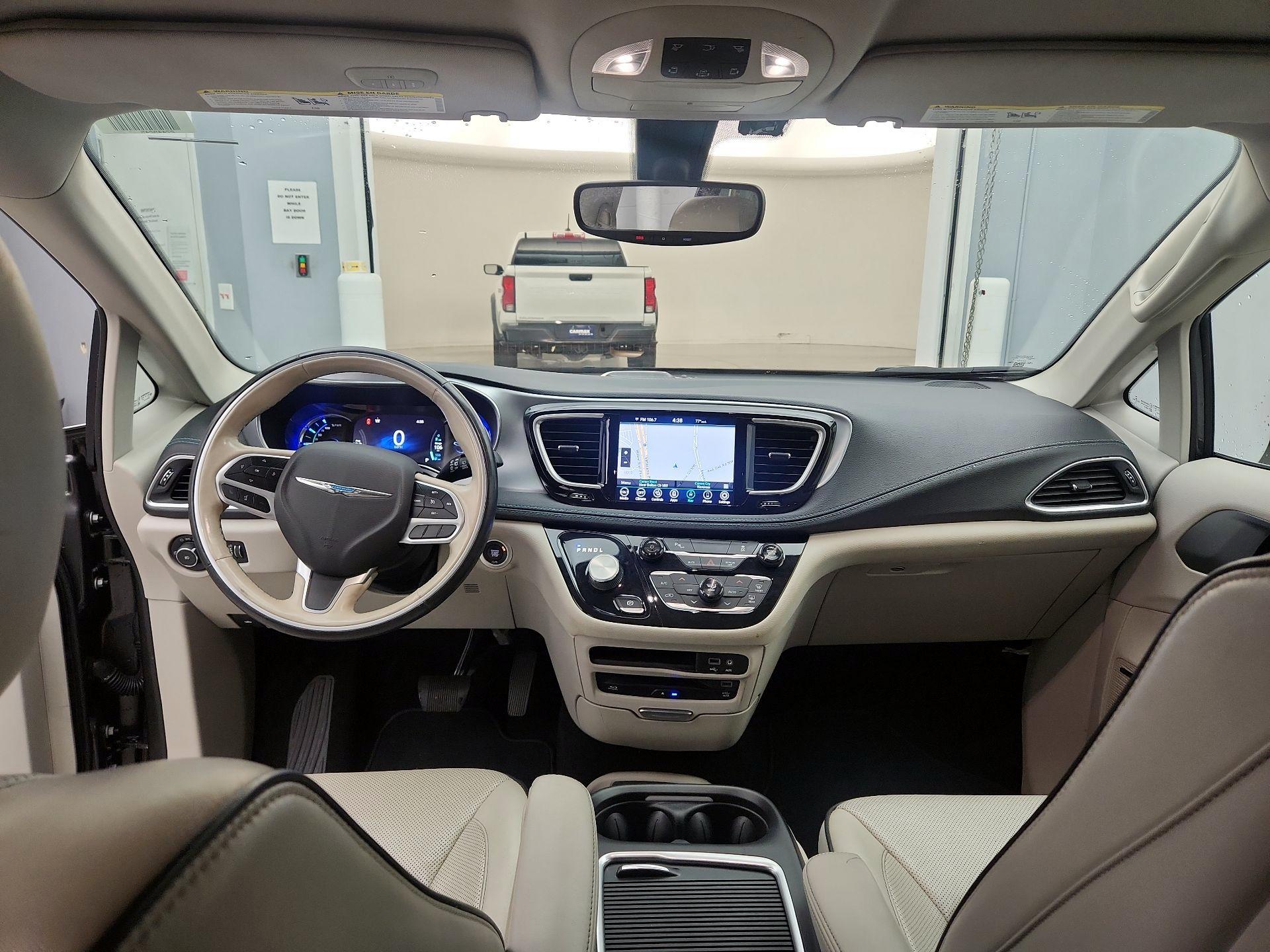 Thumbnail: 2020 Chrysler Pacifica - 9