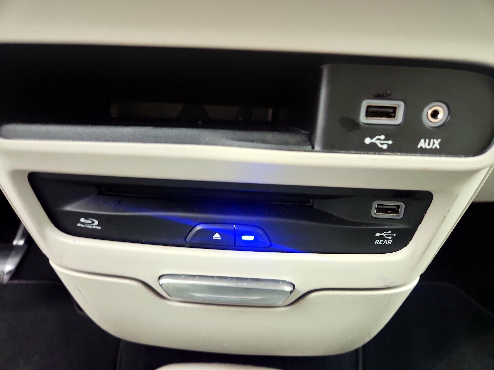Thumbnail: 2020 Chrysler Pacifica - 19