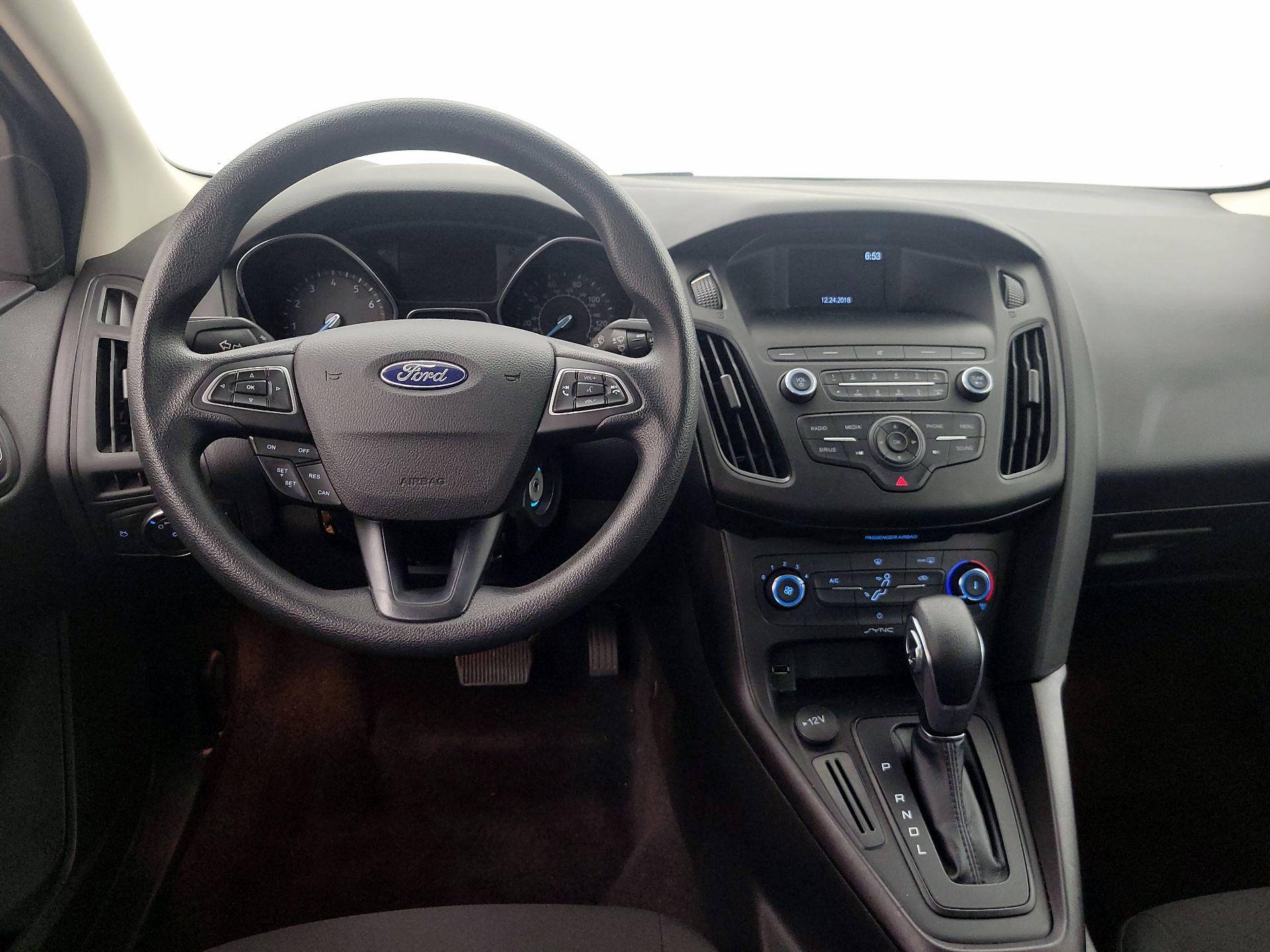Thumbnail: 2018 Ford Focus - 10
