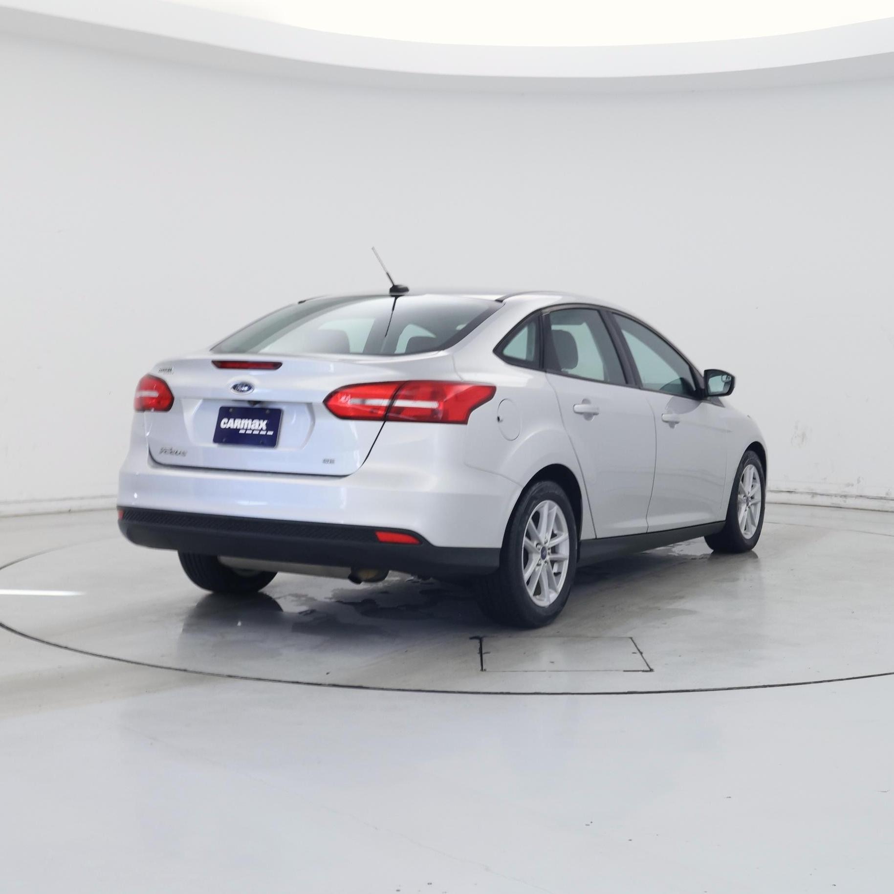 Thumbnail: 2018 Ford Focus - 8