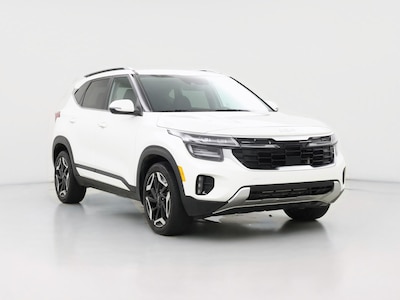 White 2024 Kia Seltos SX