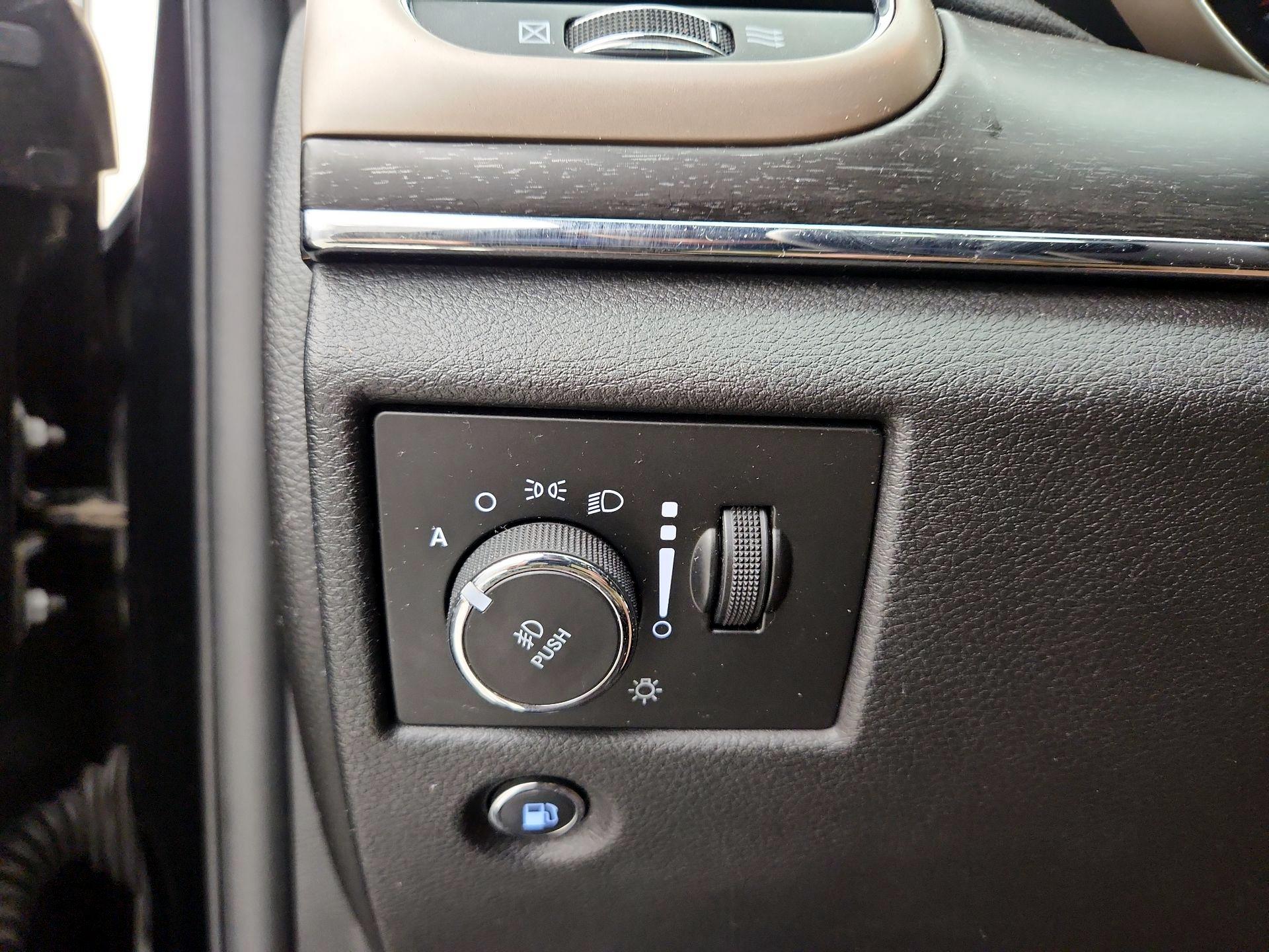 Thumbnail: 2017 Jeep Grand Cherokee - 13