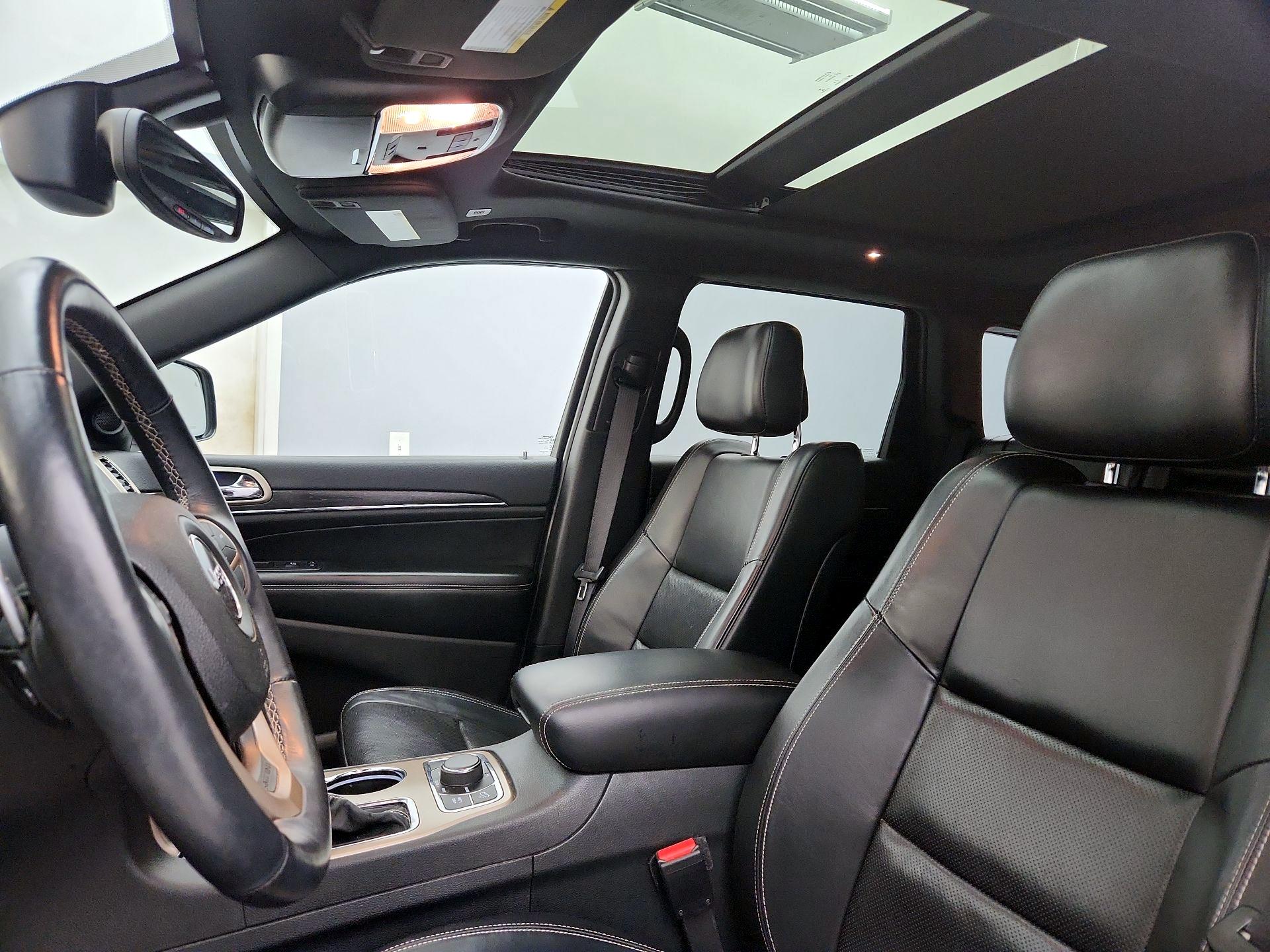 Thumbnail: 2017 Jeep Grand Cherokee - 20