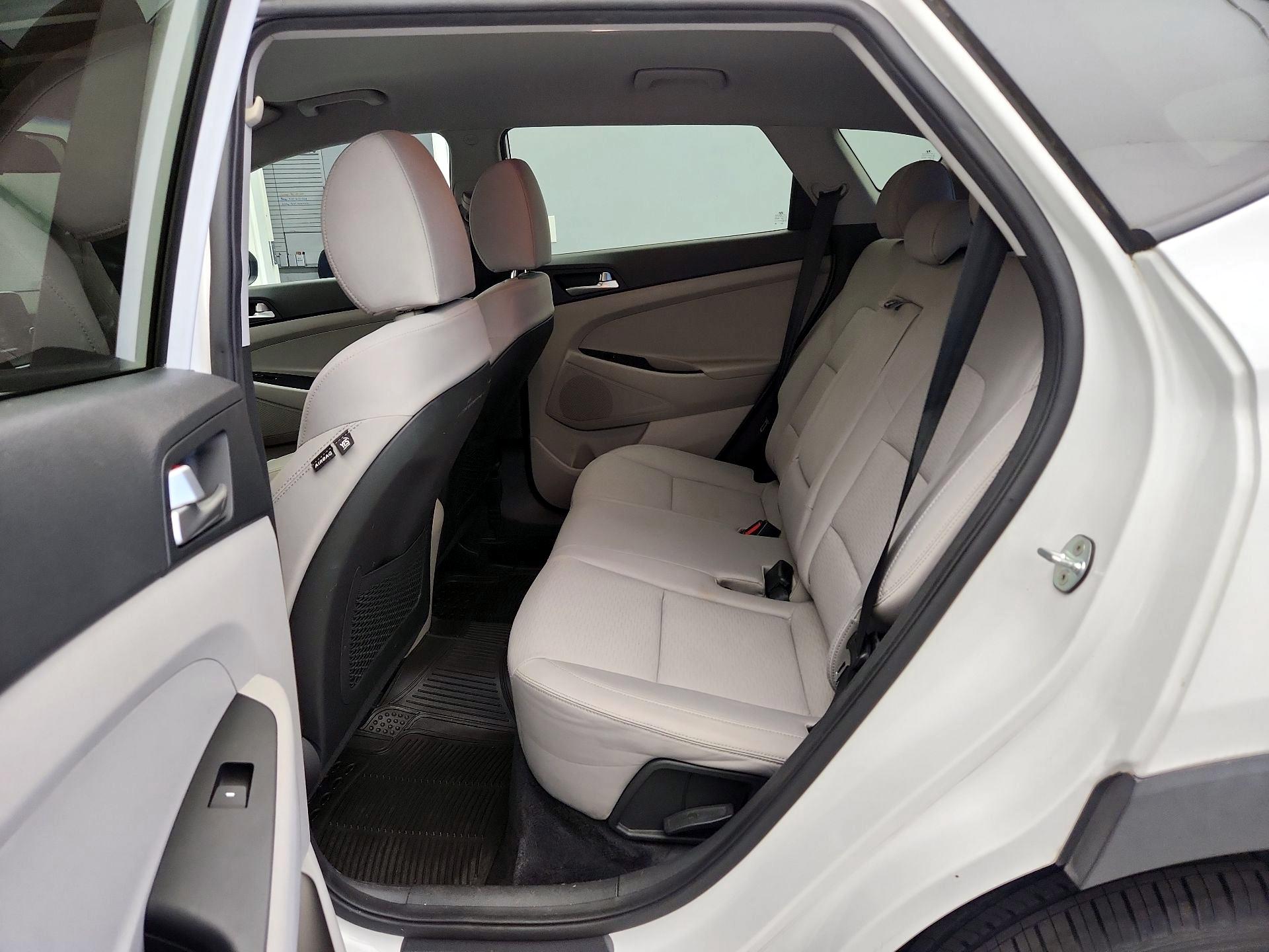 Thumbnail: 2019 Hyundai Tucson - 19